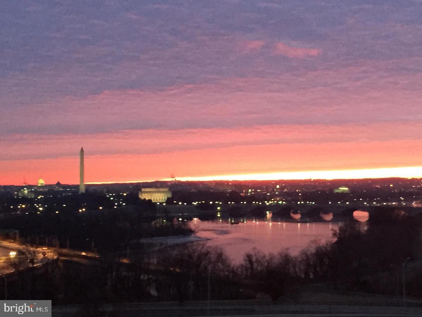 RIVER PLACE SOUTH - Residential