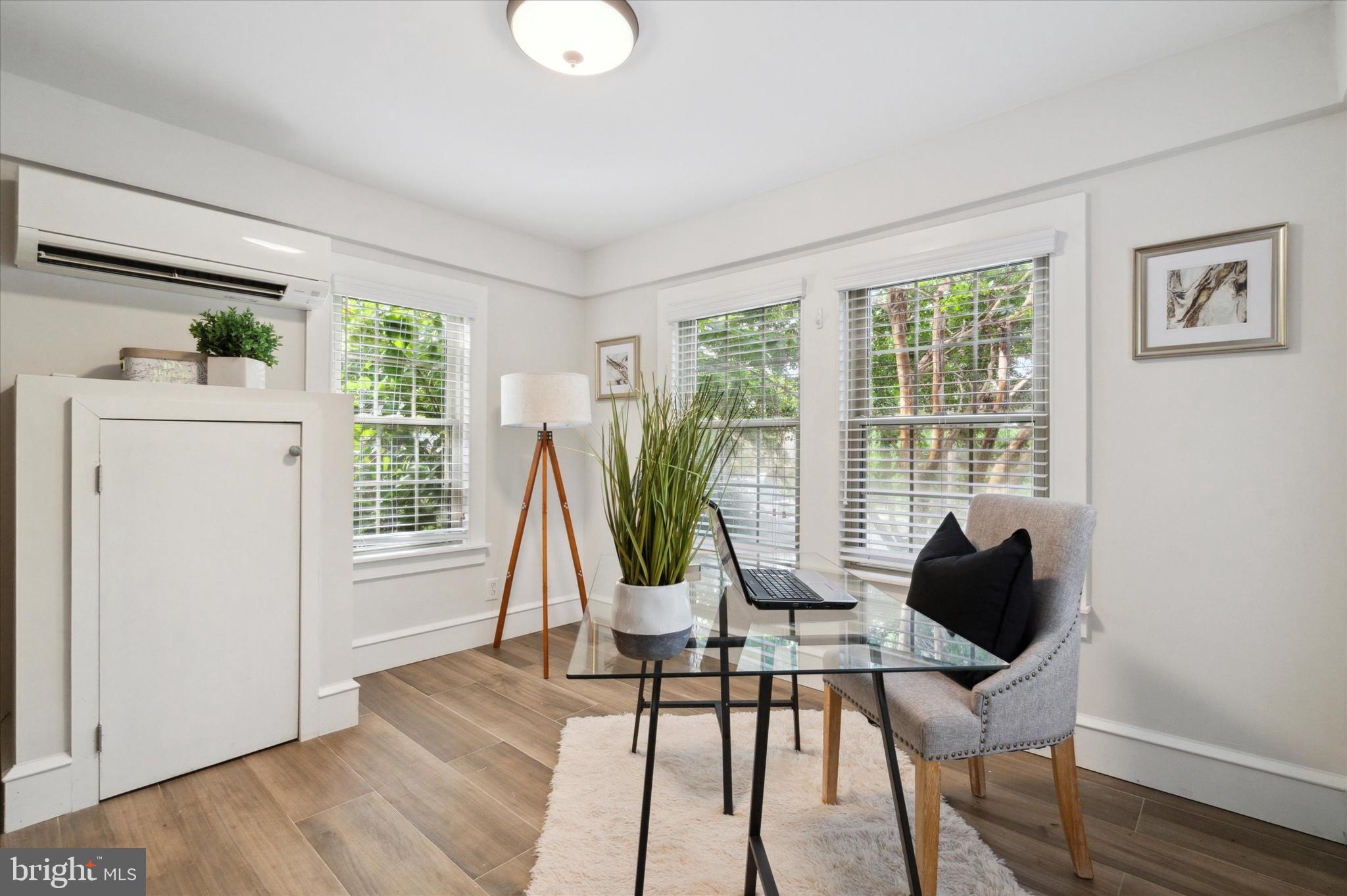 PENN WYNNE - Residential