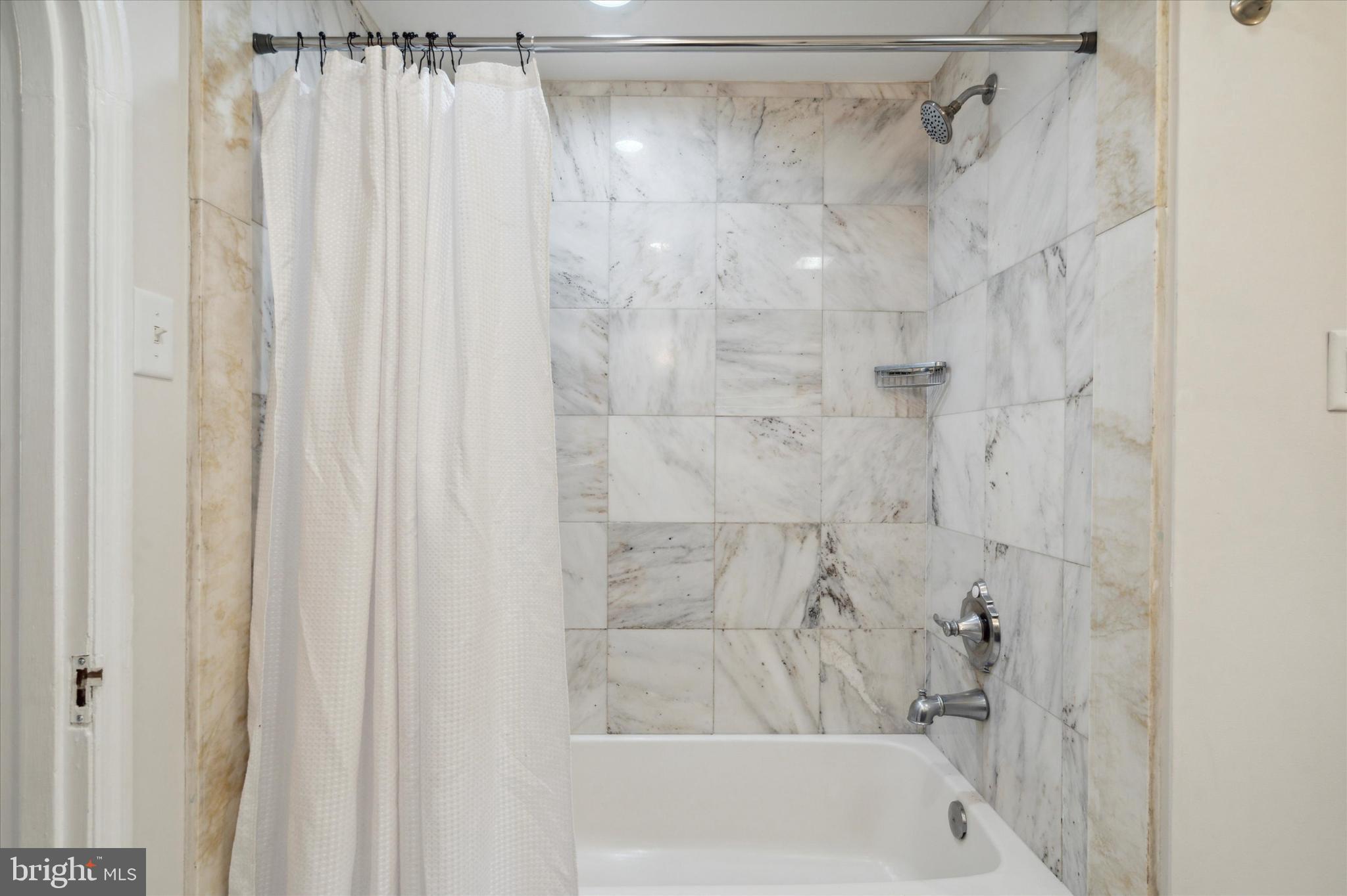 PENN WYNNE - Residential