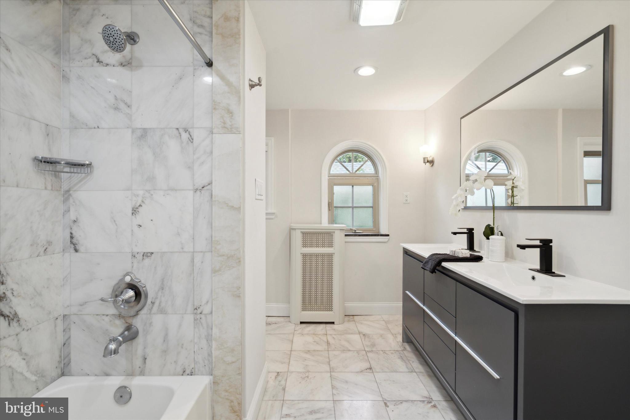 PENN WYNNE - Residential