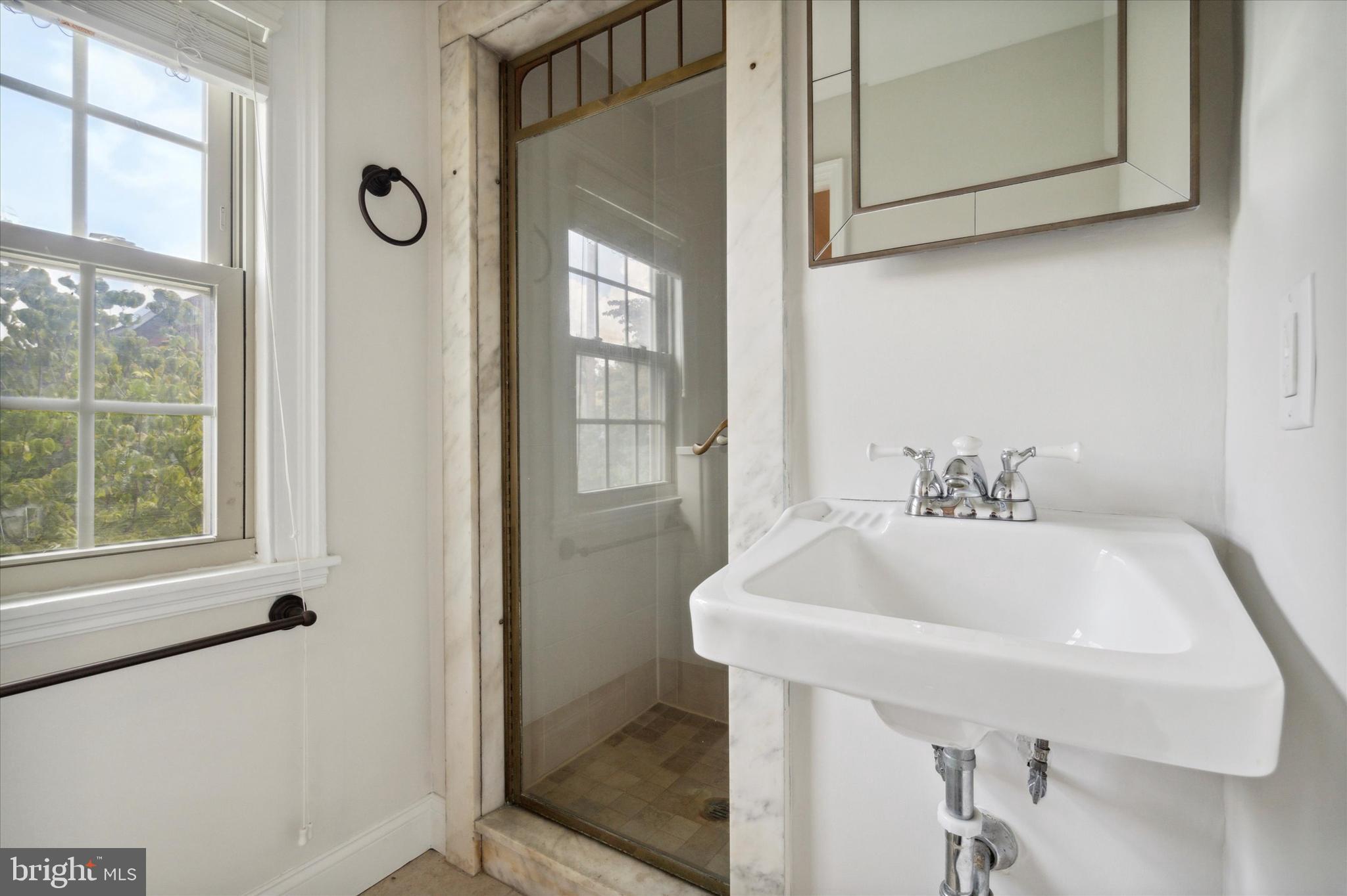 PENN WYNNE - Residential