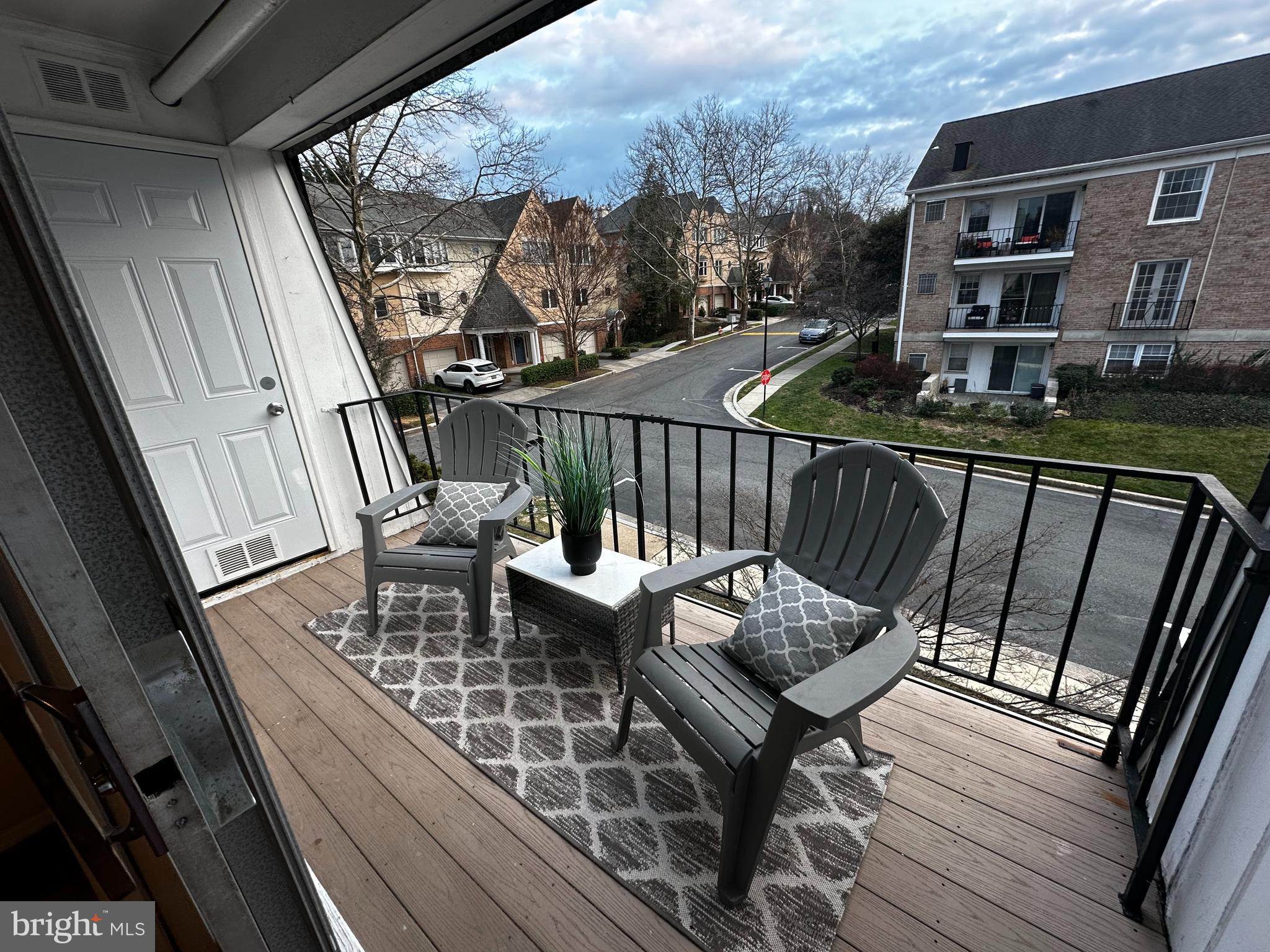 VILLAGES OF HOMELAND - Residential