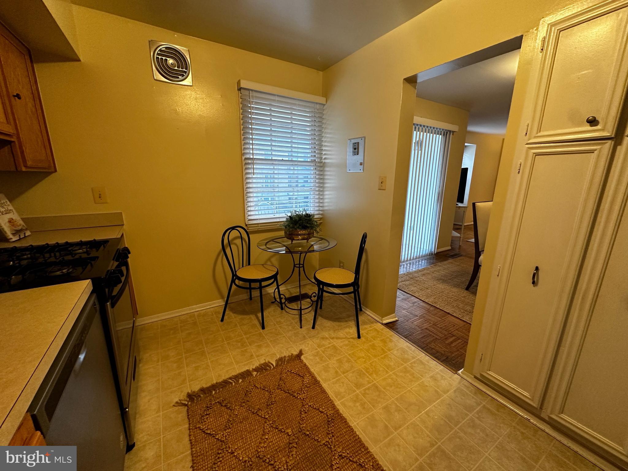 VILLAGES OF HOMELAND - Residential