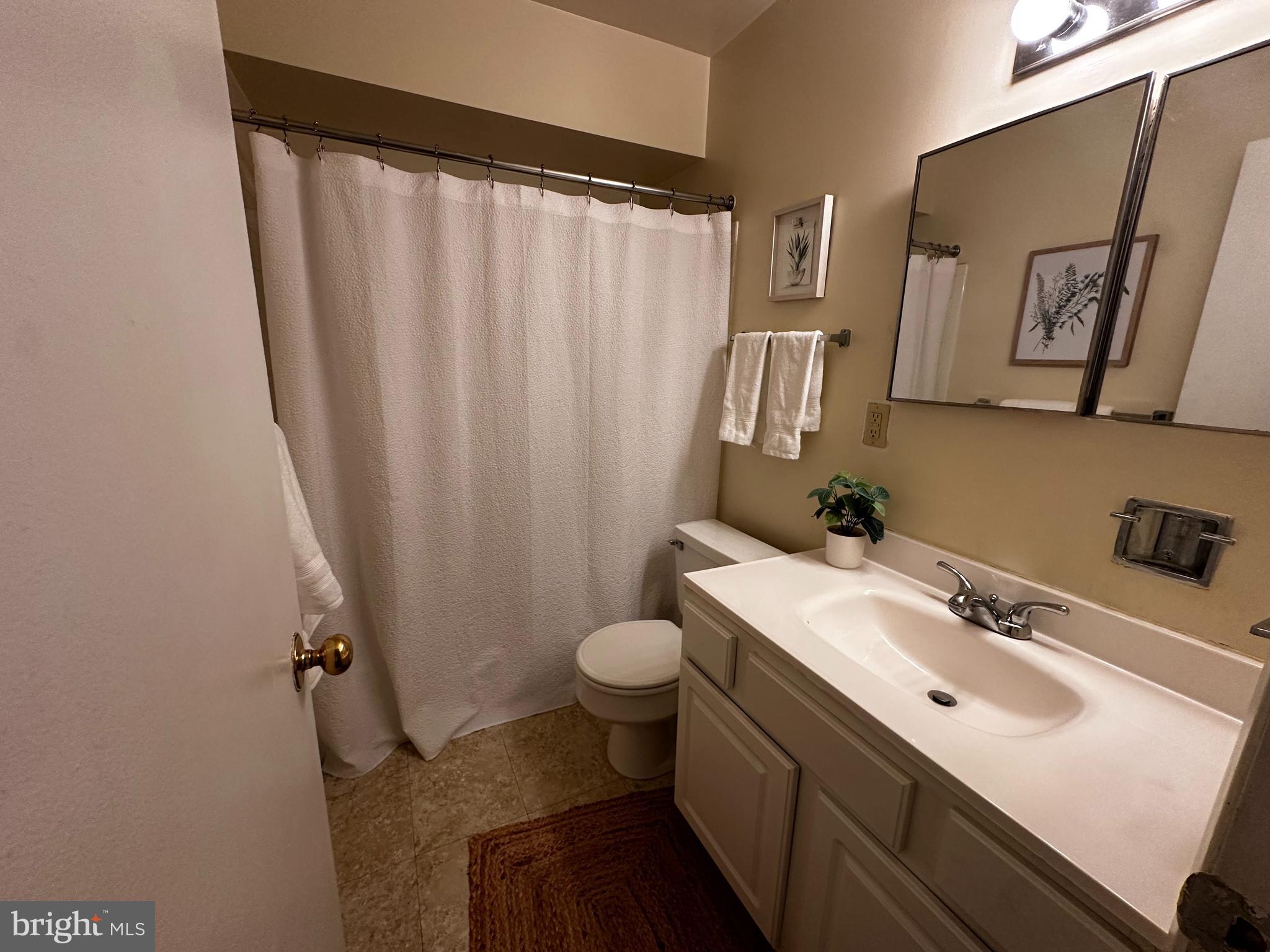 VILLAGES OF HOMELAND - Residential