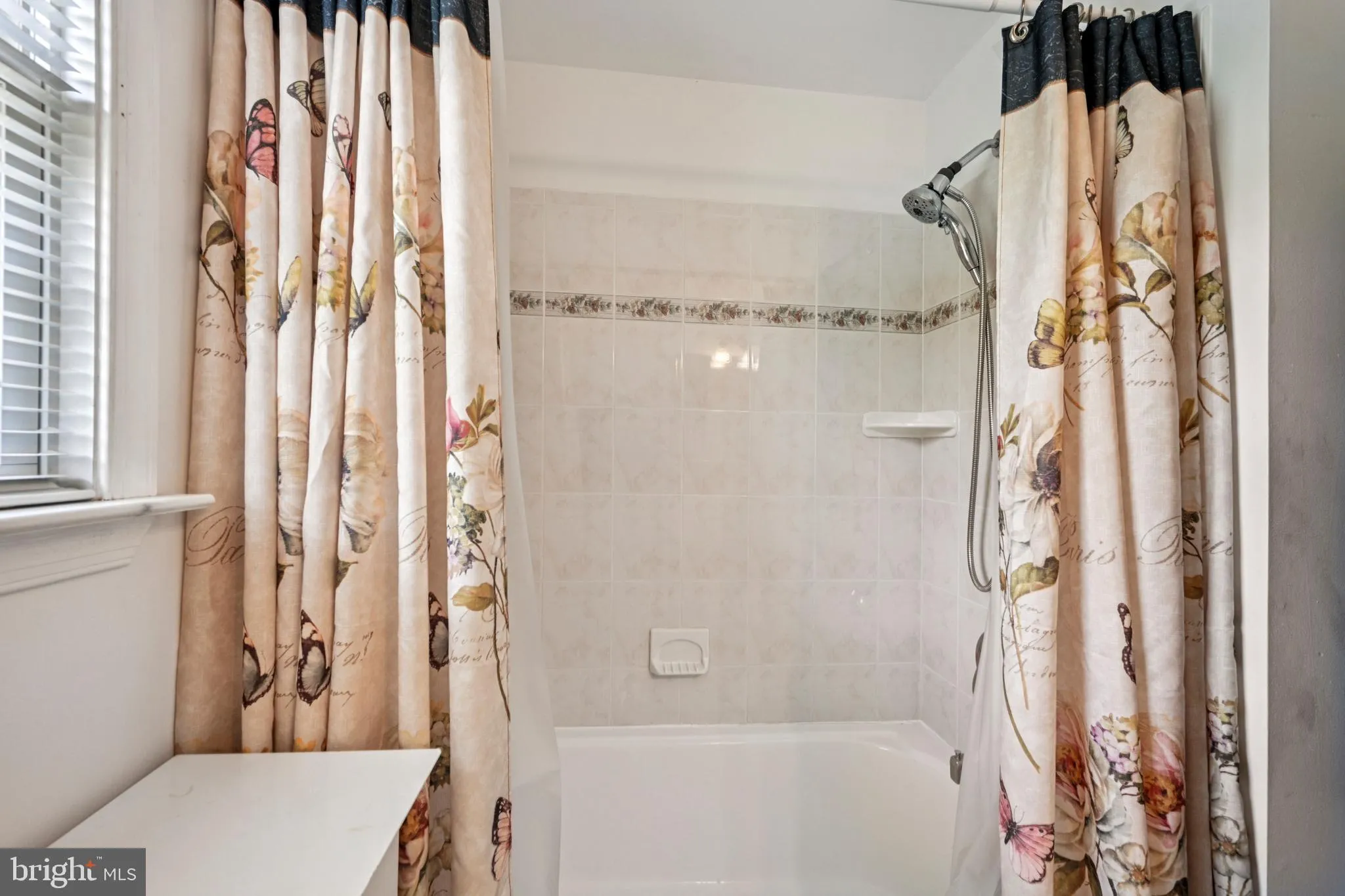 Cherry Hill, New Jersey 08003, United States, 4 Bedrooms Bedrooms, ,3 BathroomsBathrooms,Residential,Active,155132