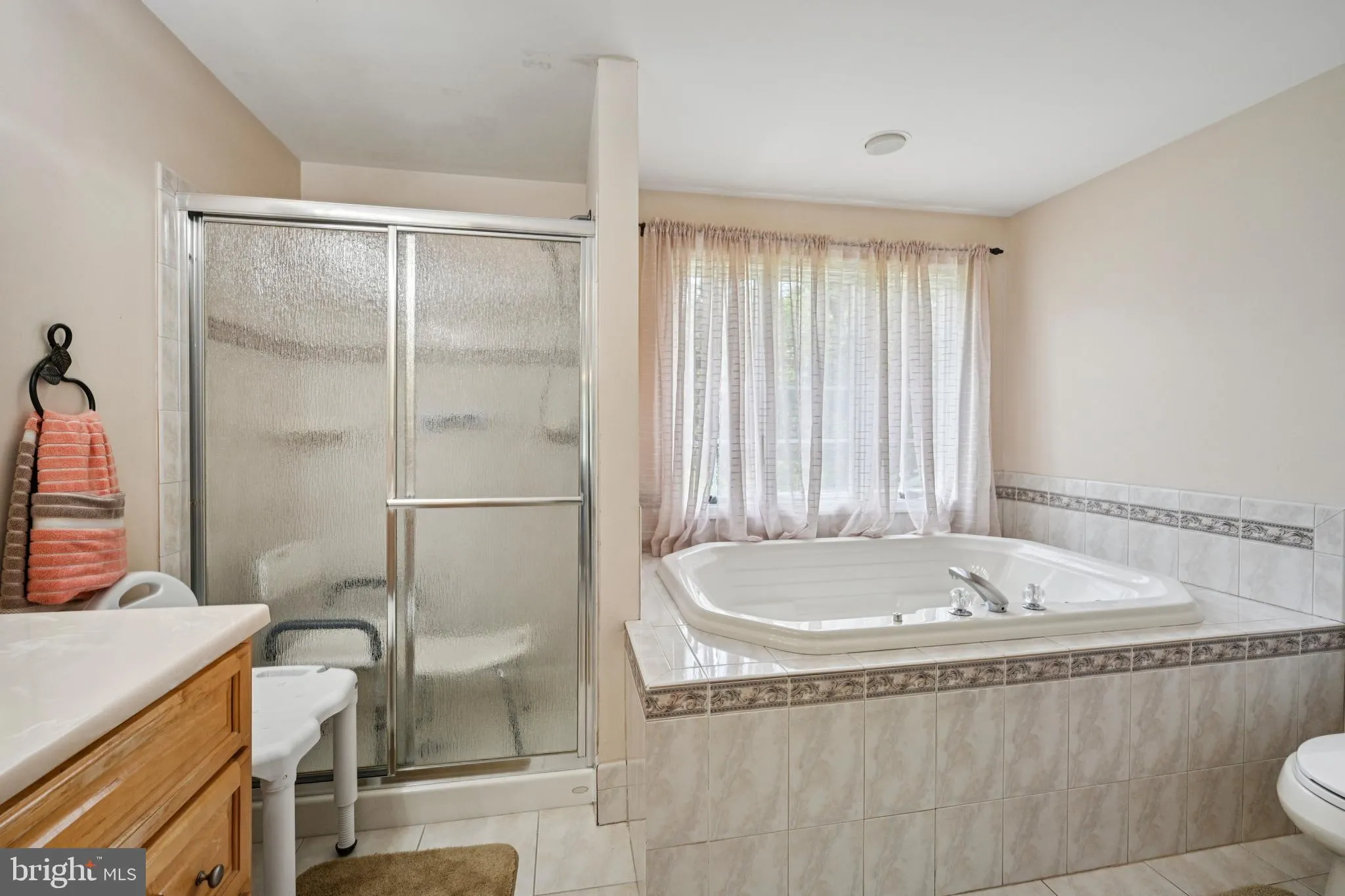 Cherry Hill, New Jersey 08003, United States, 4 Bedrooms Bedrooms, ,3 BathroomsBathrooms,Residential,Active,155132