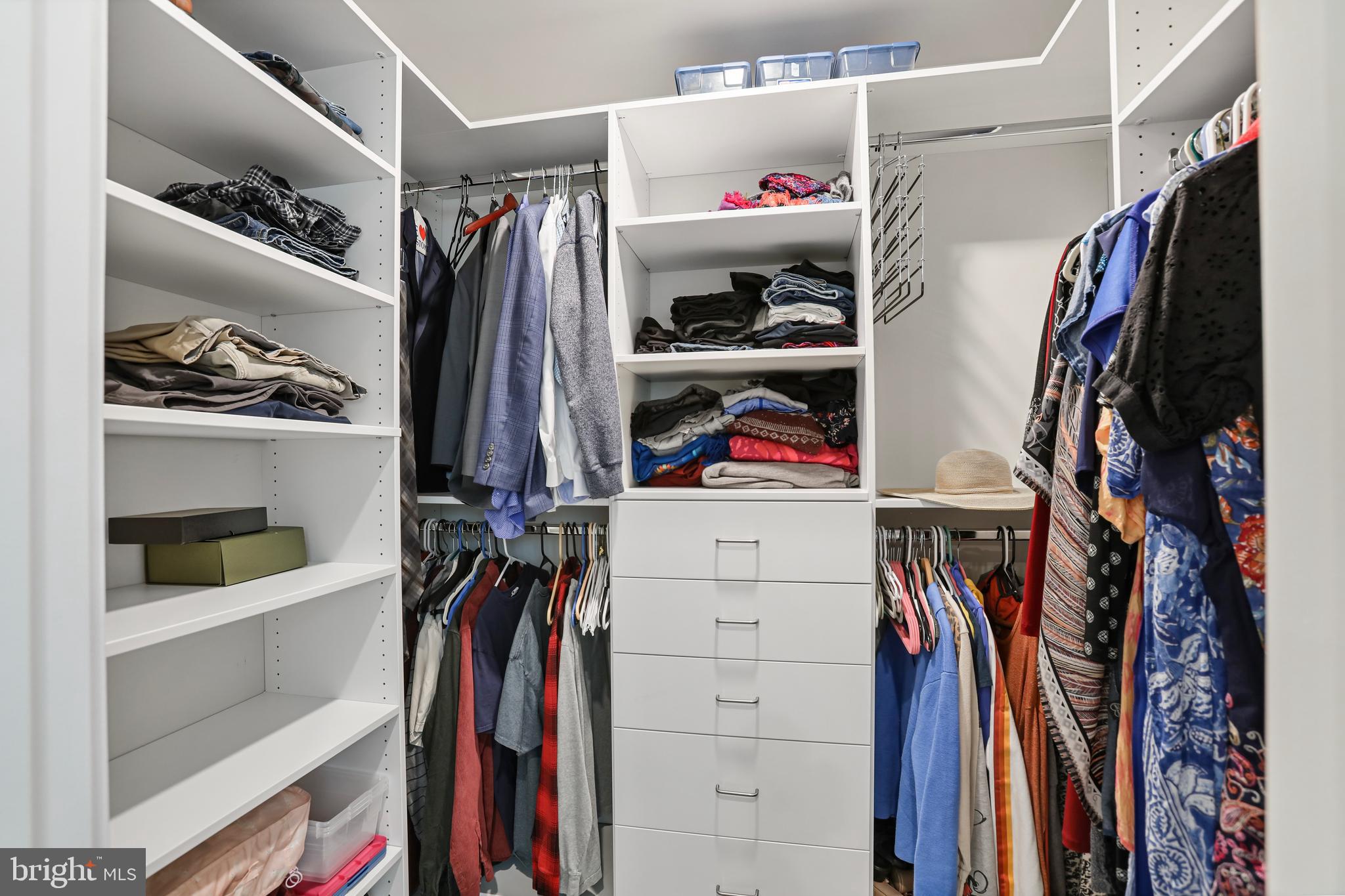 WOODLAND PARK STATION - Residential