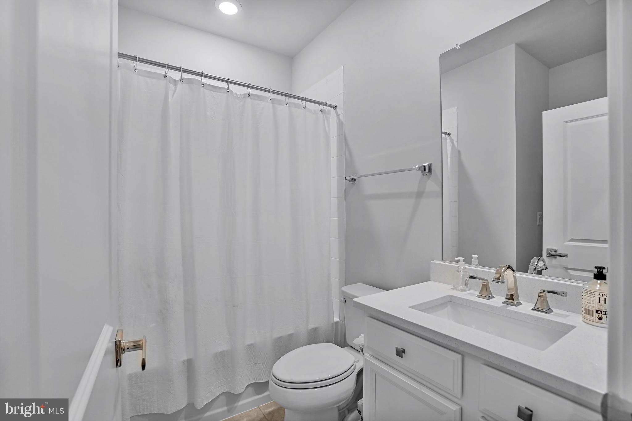 WOODLAND PARK STATION - Residential