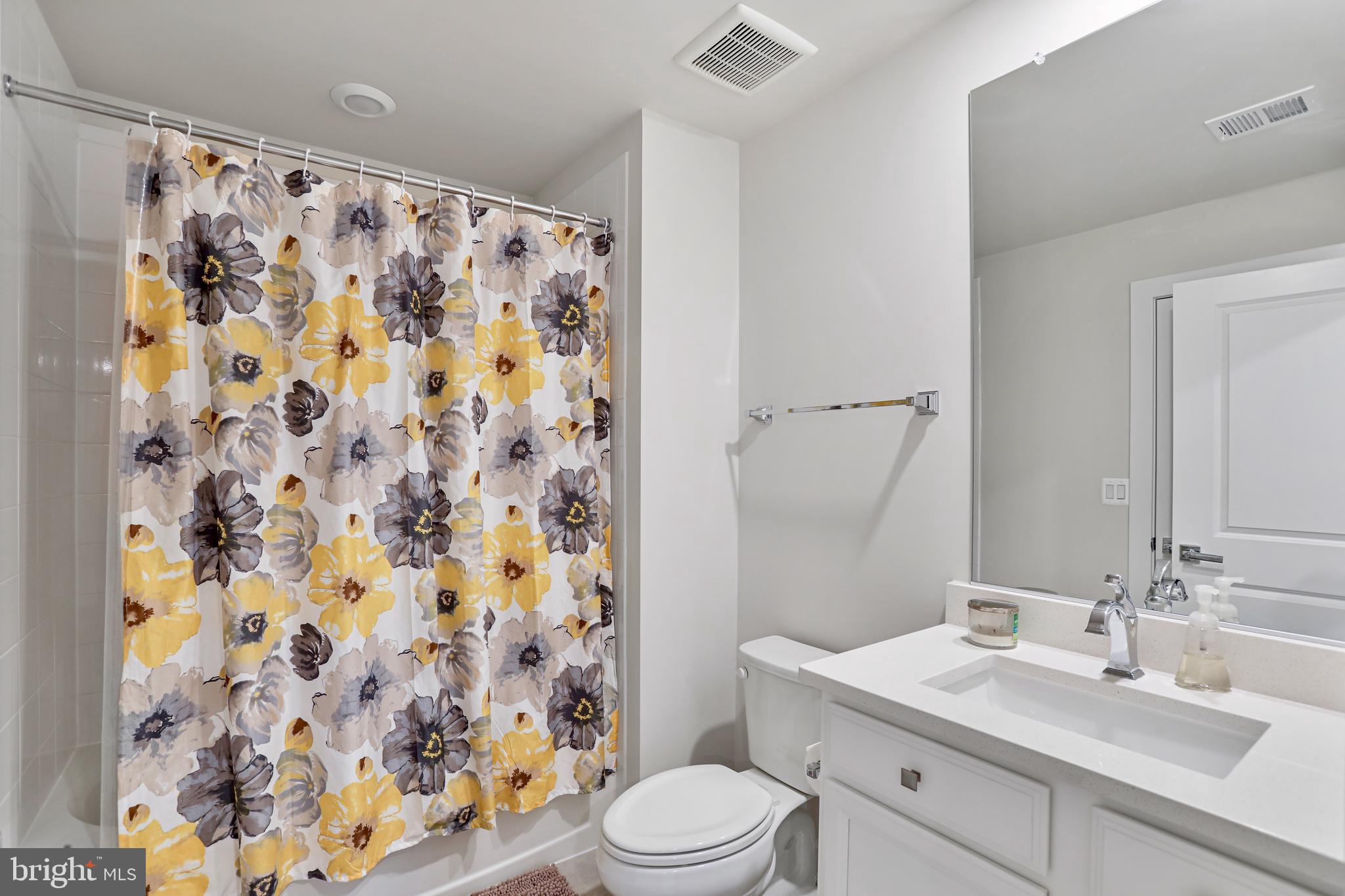 WOODLAND PARK STATION - Residential