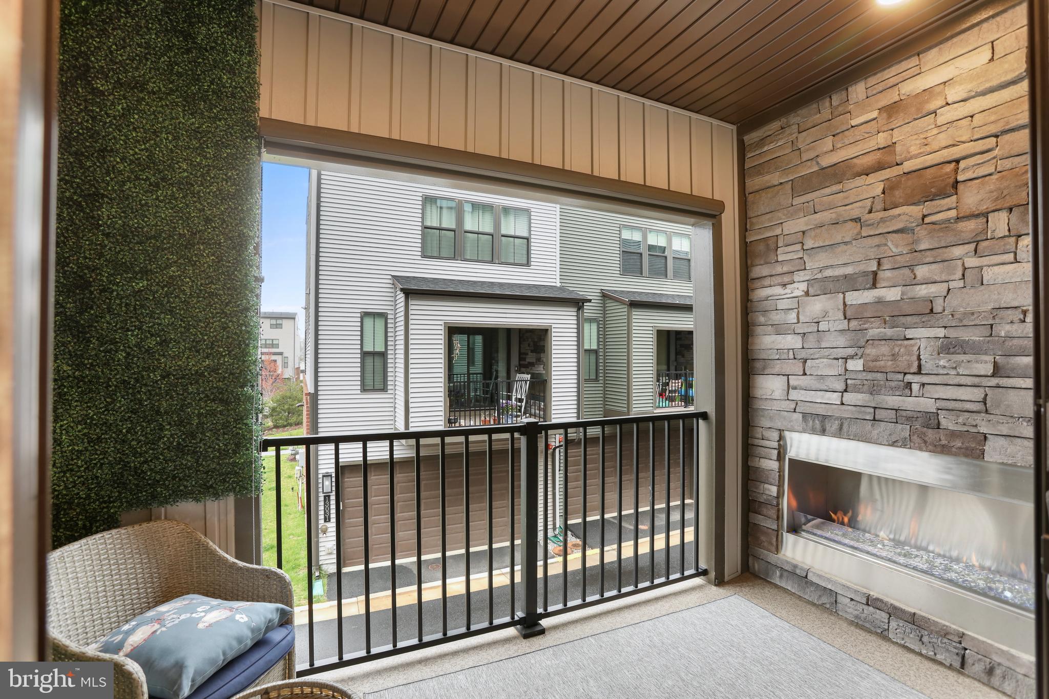 WOODLAND PARK STATION - Residential