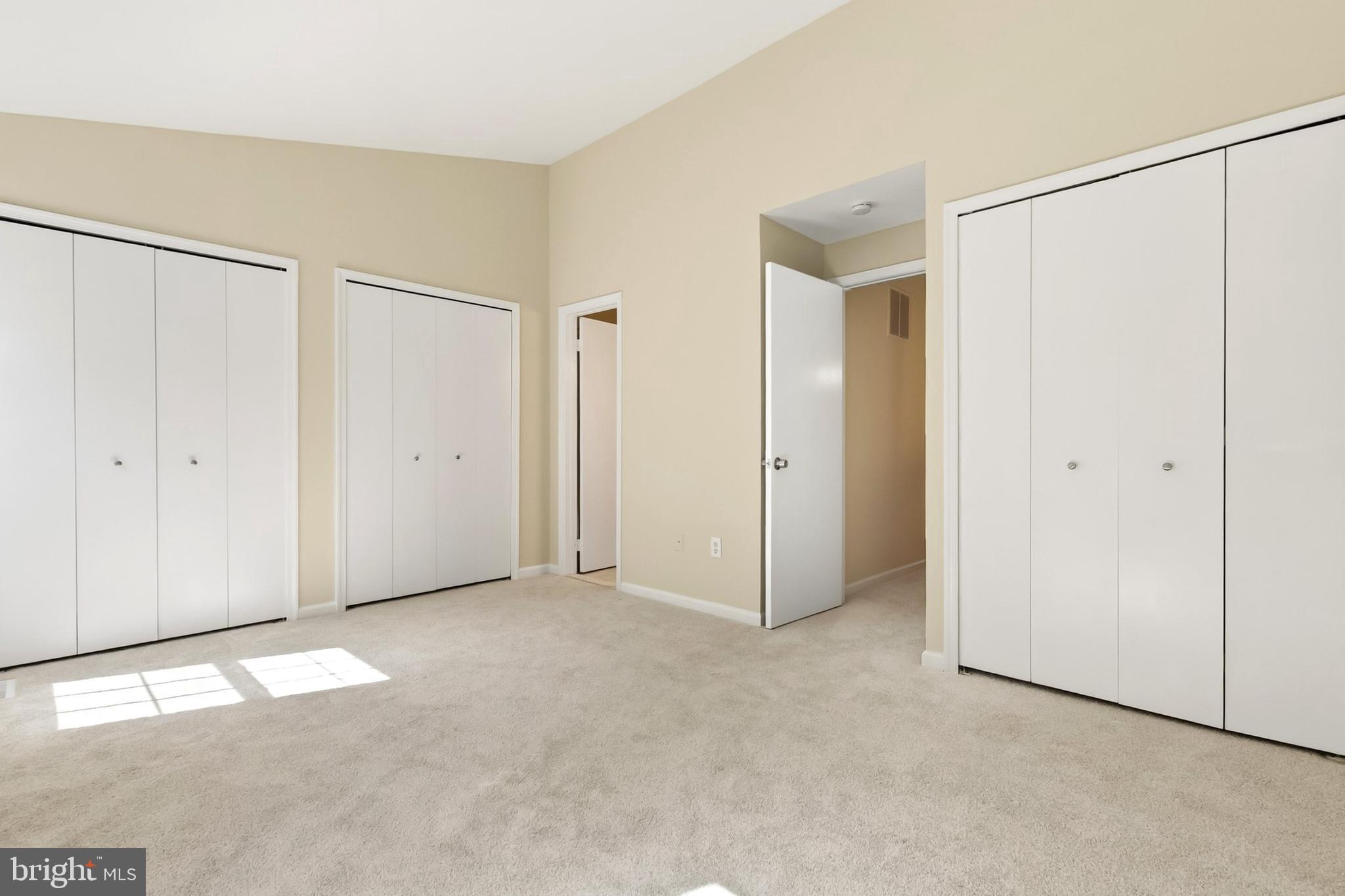 SILVER SPRING CNTRY CLUB - Residential