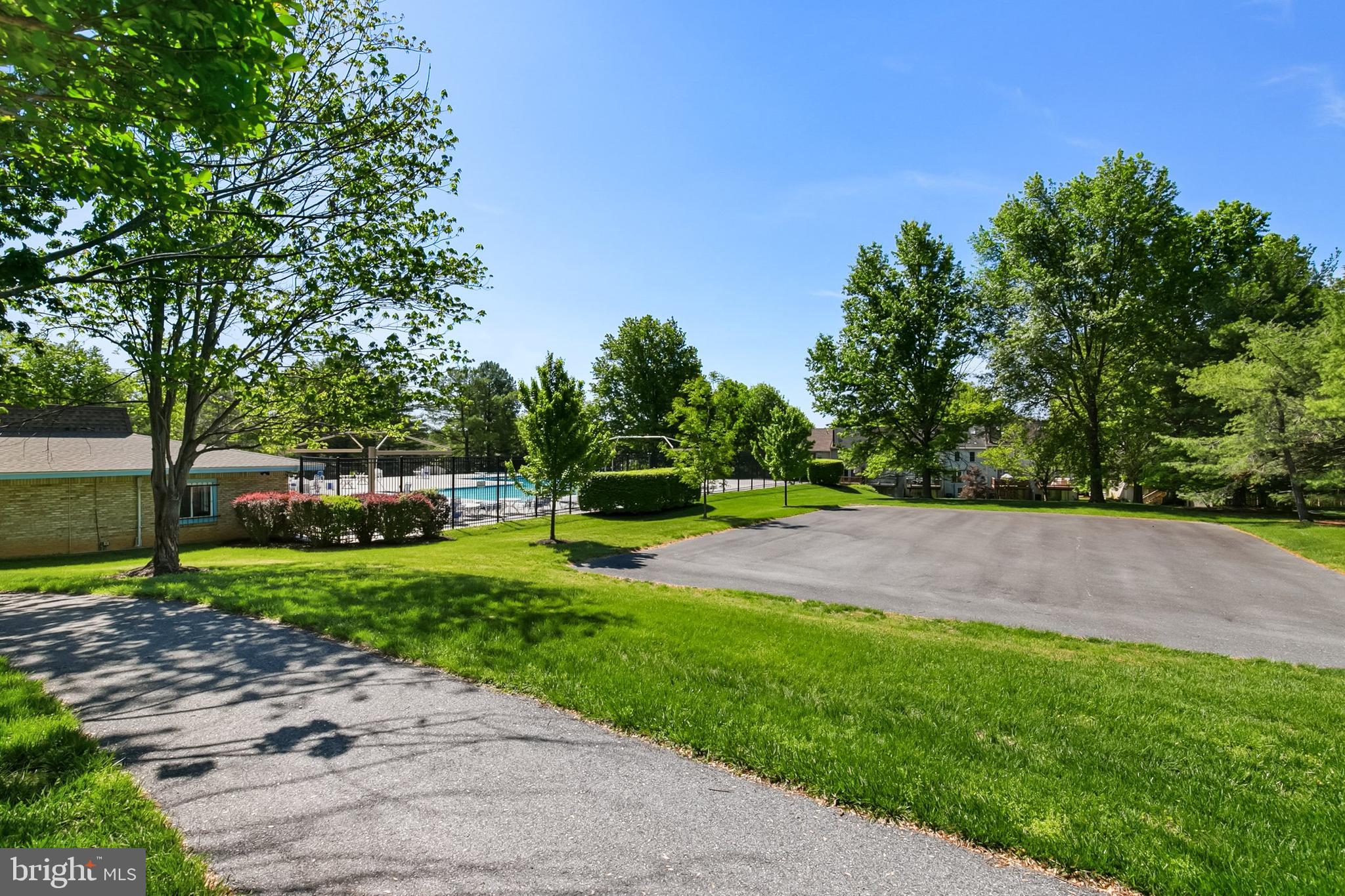 SILVER SPRING CNTRY CLUB - Residential