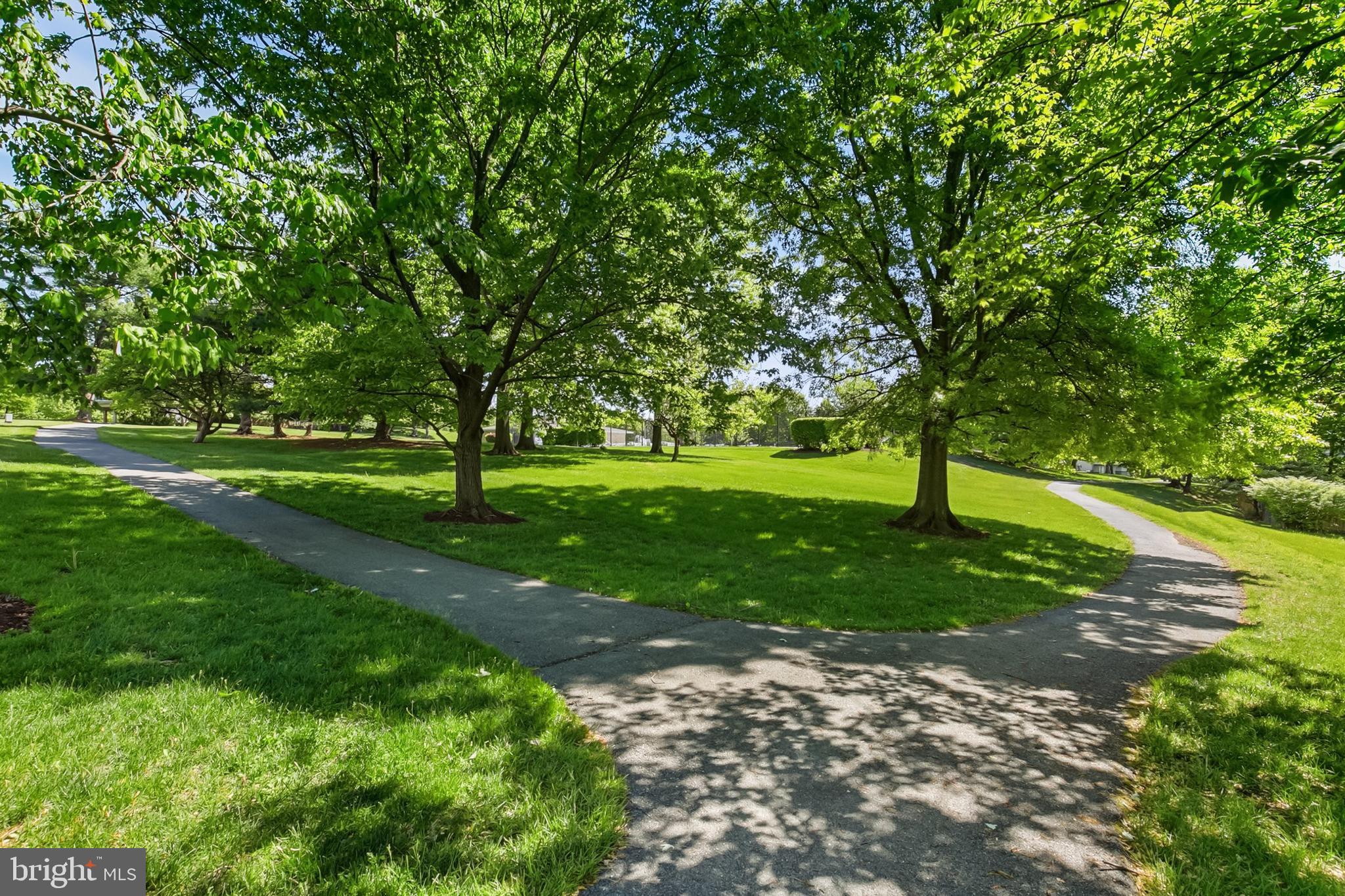 SILVER SPRING CNTRY CLUB - Residential