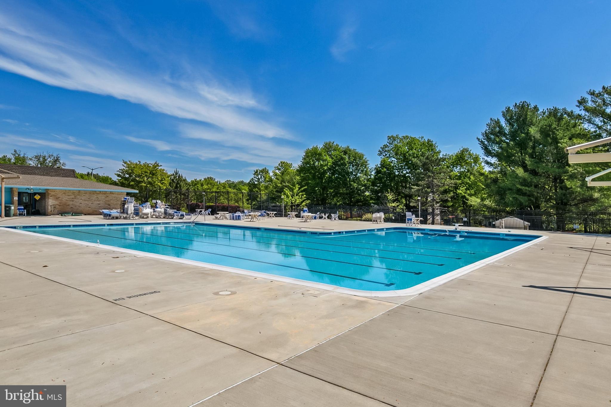 SILVER SPRING CNTRY CLUB - Residential