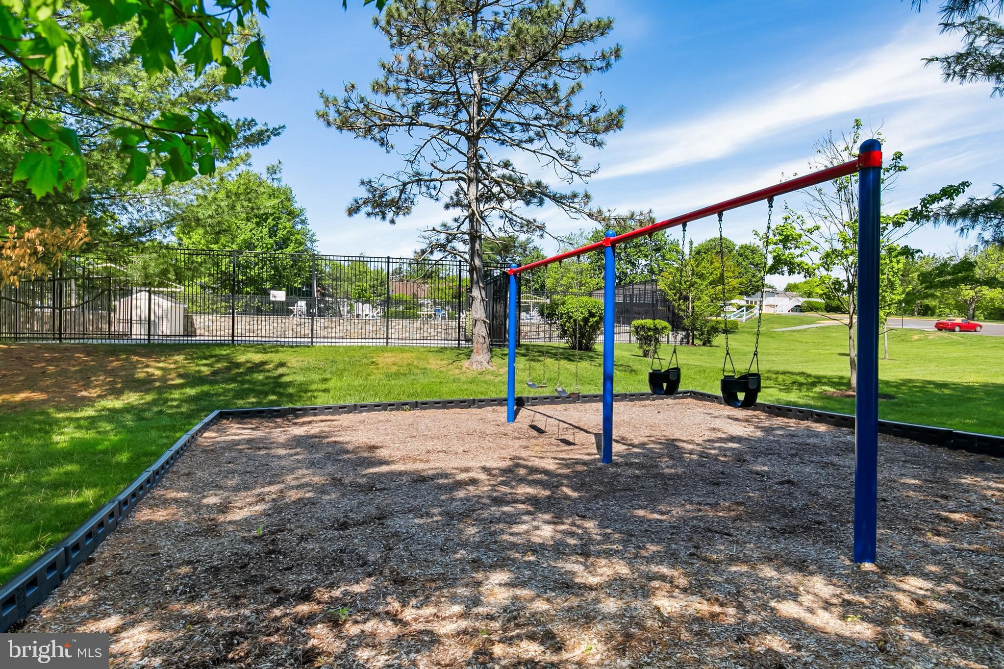 SILVER SPRING CNTRY CLUB - Residential