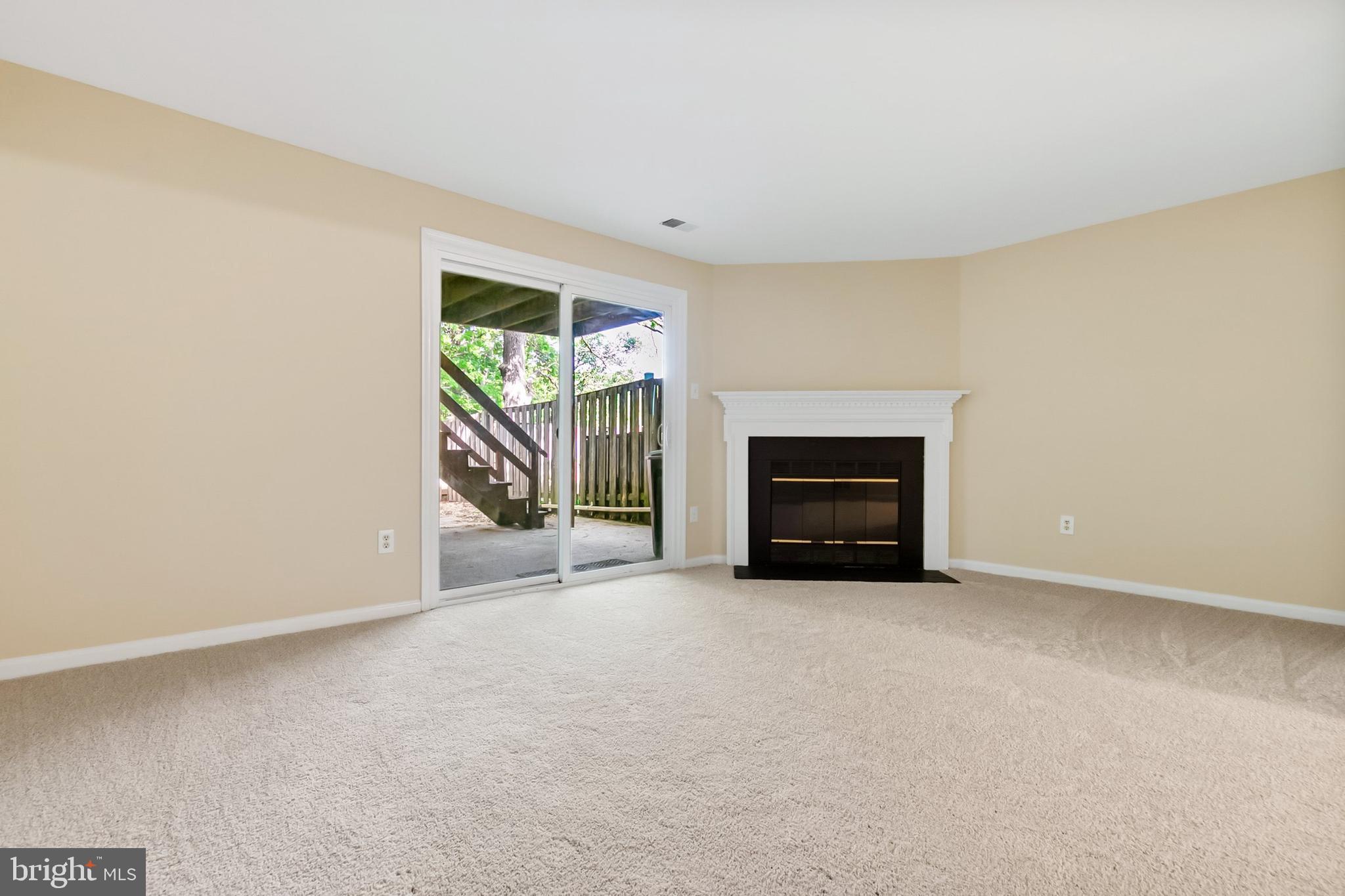 SILVER SPRING CNTRY CLUB - Residential