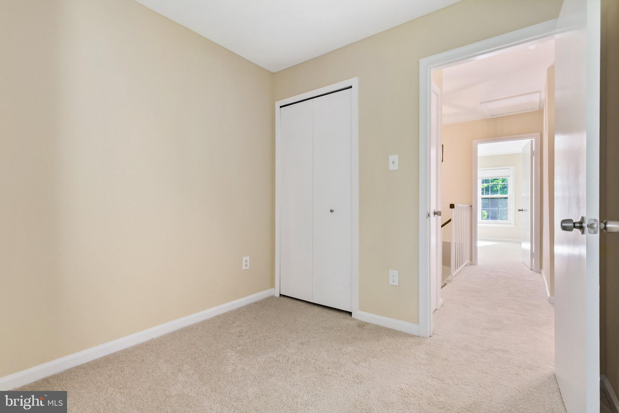 SILVER SPRING CNTRY CLUB - Residential