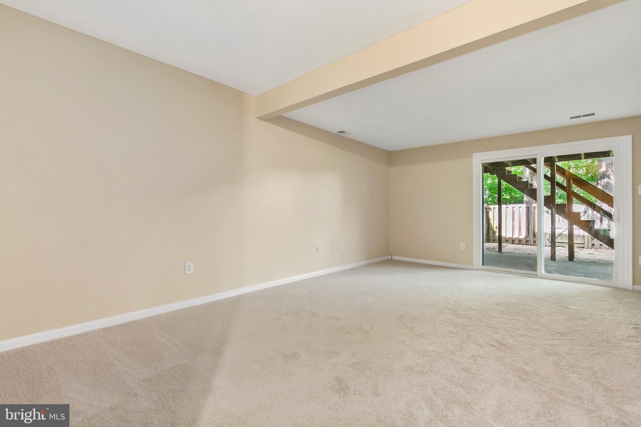 SILVER SPRING CNTRY CLUB - Residential