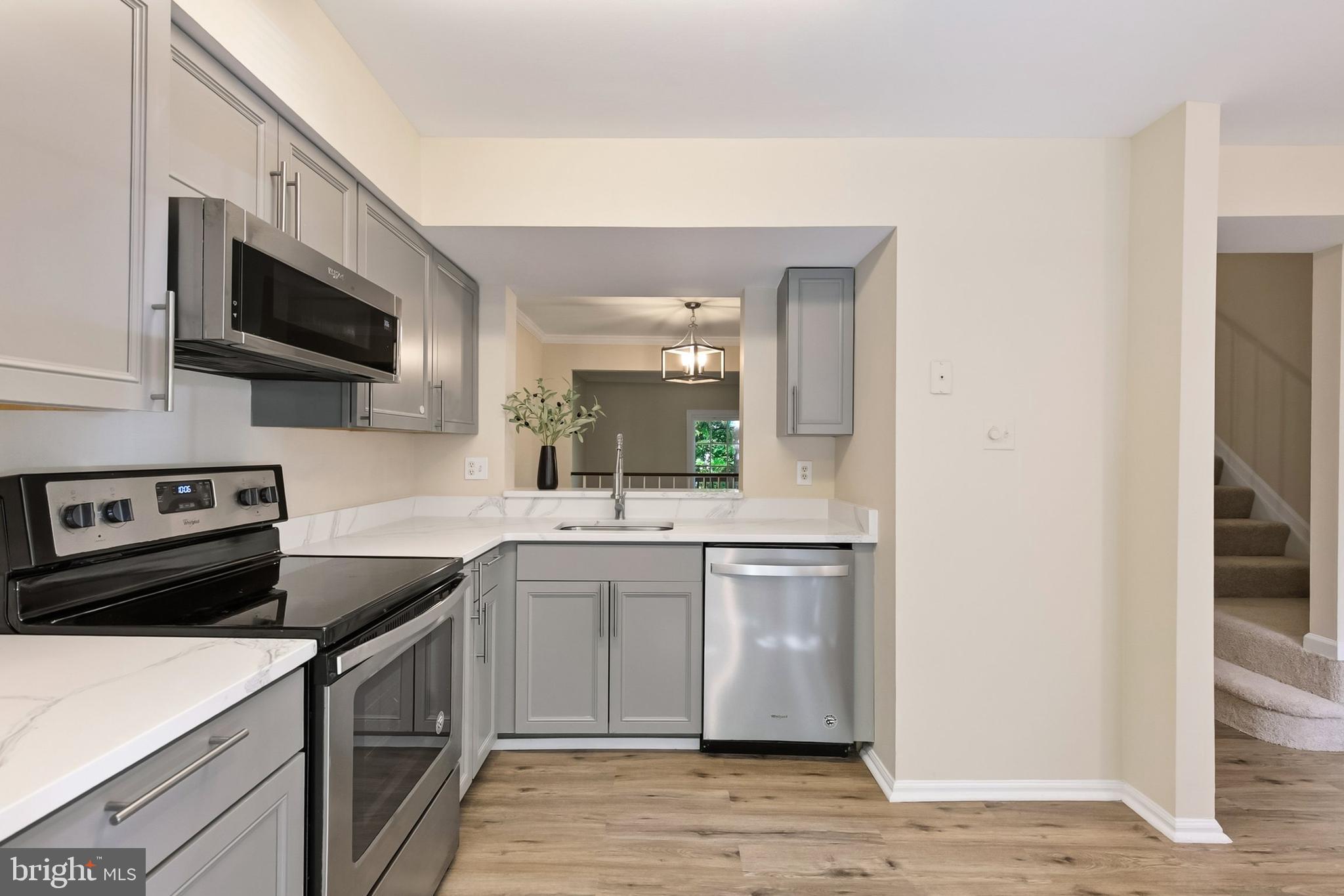 SILVER SPRING CNTRY CLUB - Residential