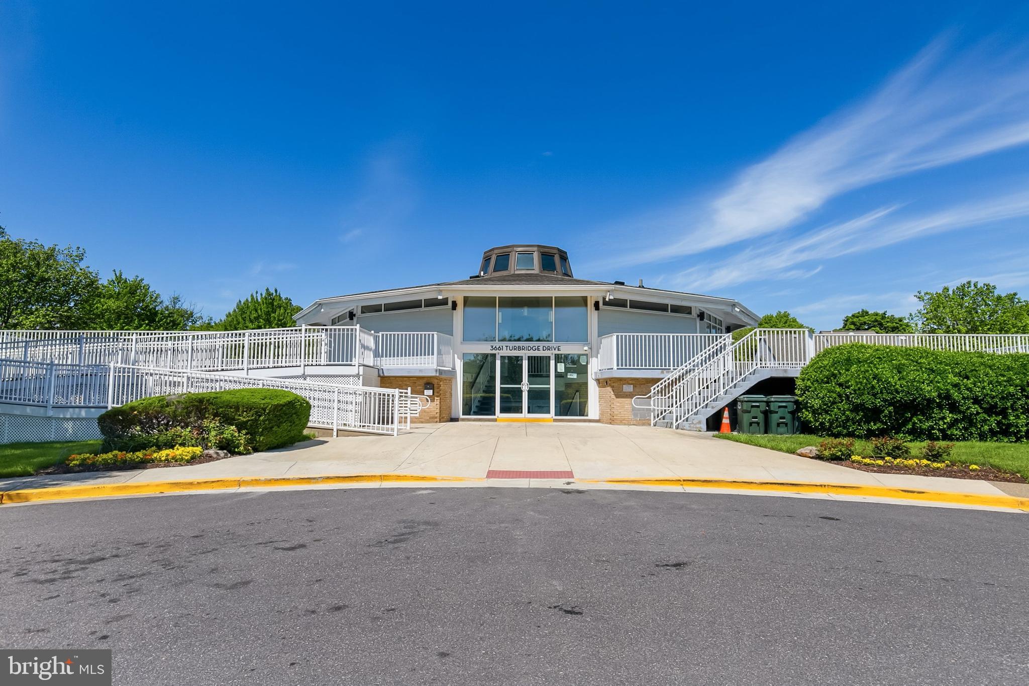 SILVER SPRING CNTRY CLUB - Residential