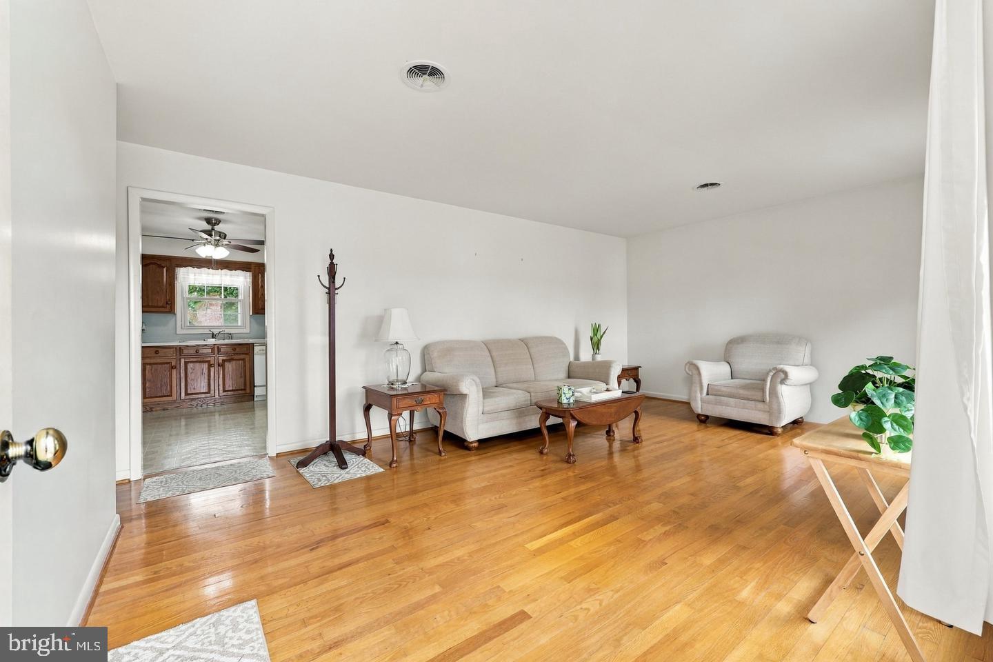 118 TAVERN ROAD