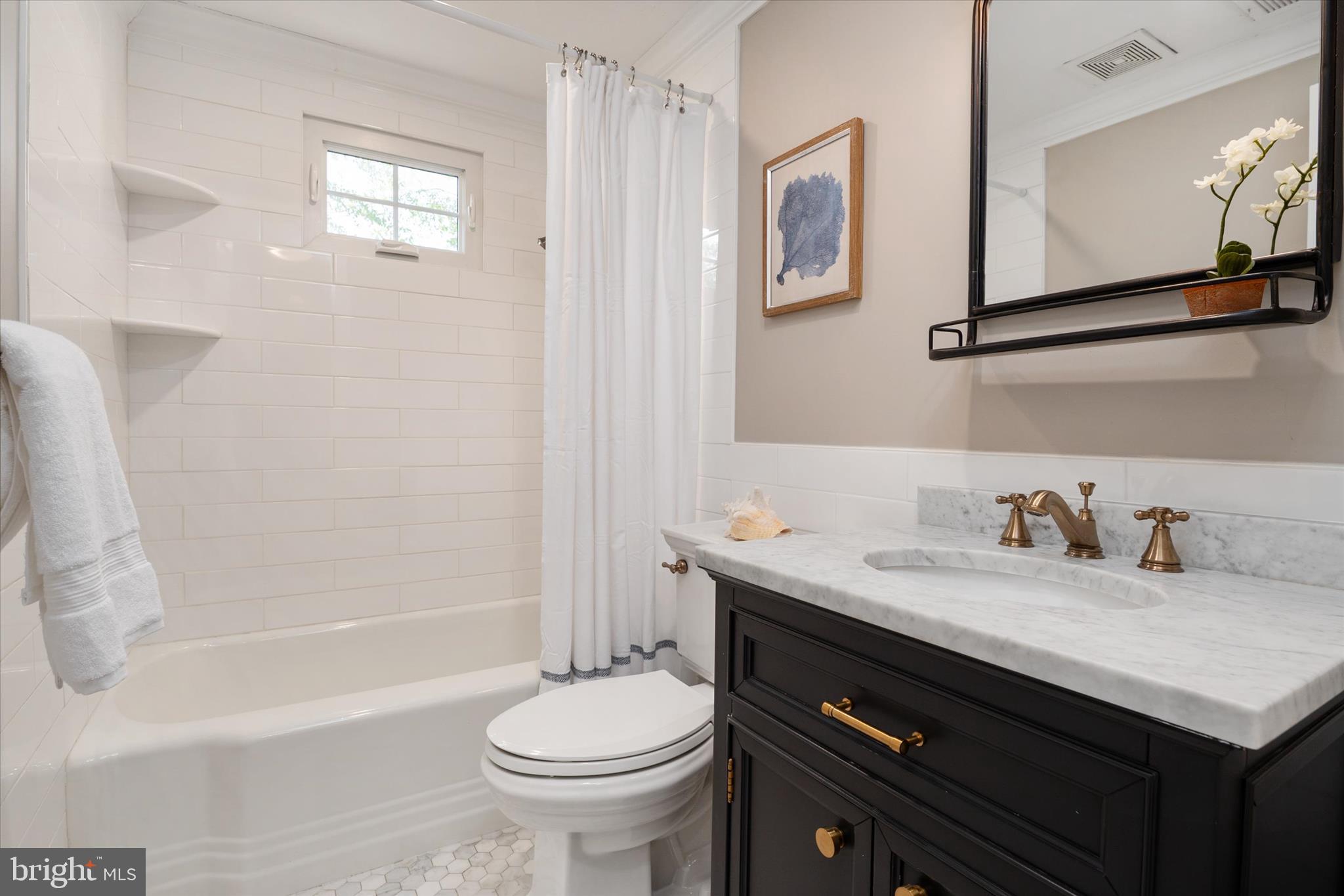 EASTPORT - Residential