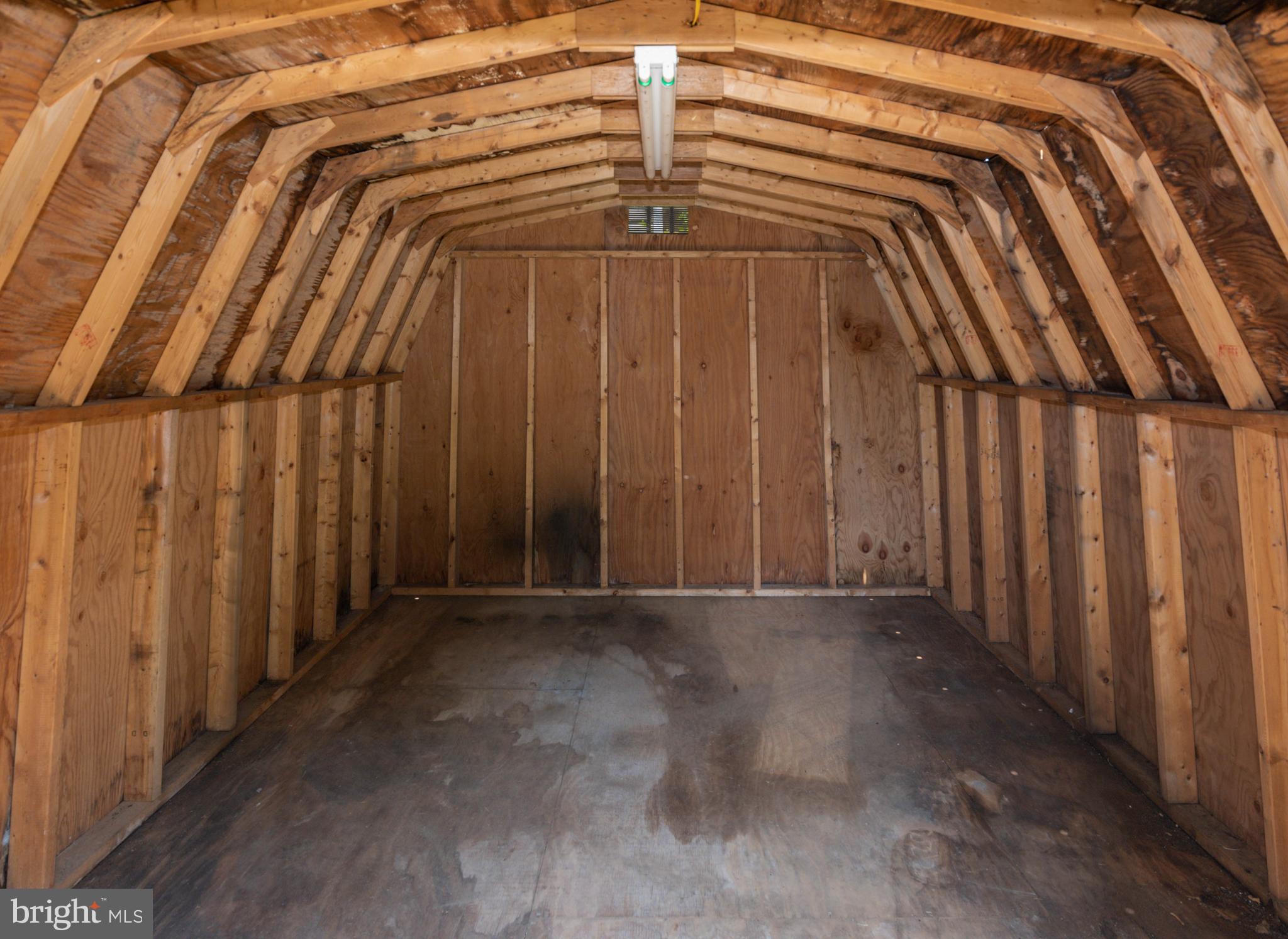 SUBURBIA - Residential