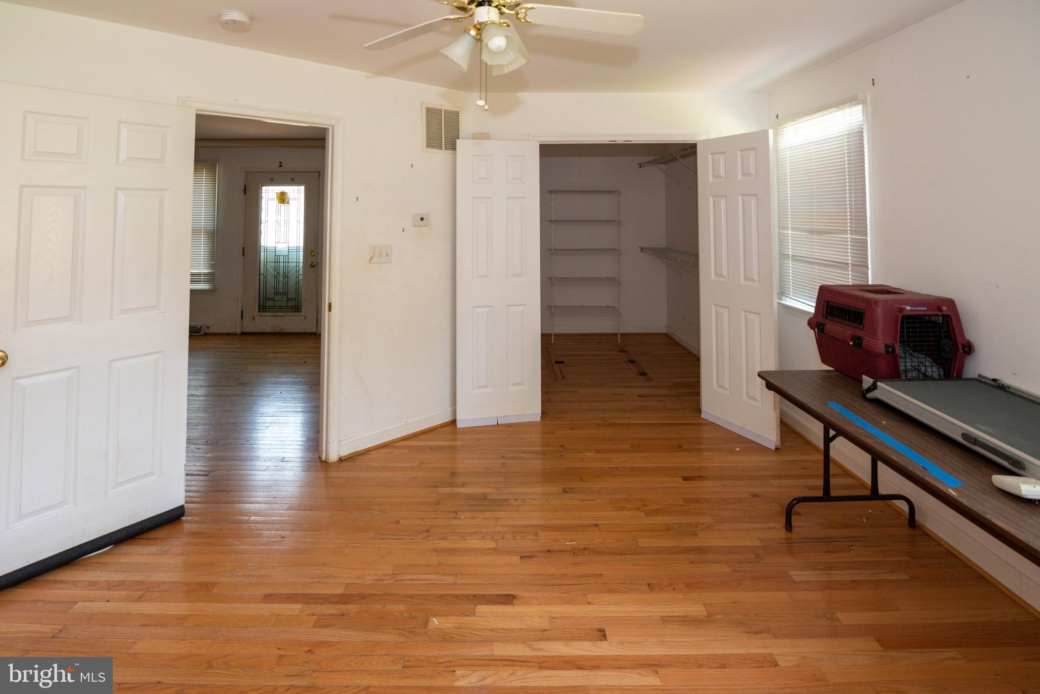 SUBURBIA - Residential