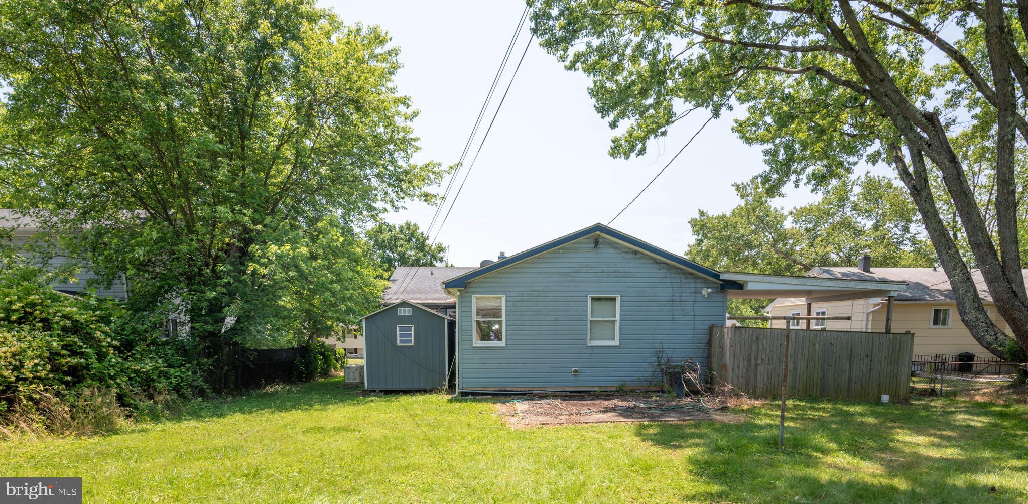 SUBURBIA - Residential