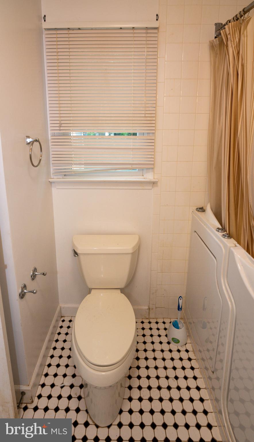 SUBURBIA - Residential