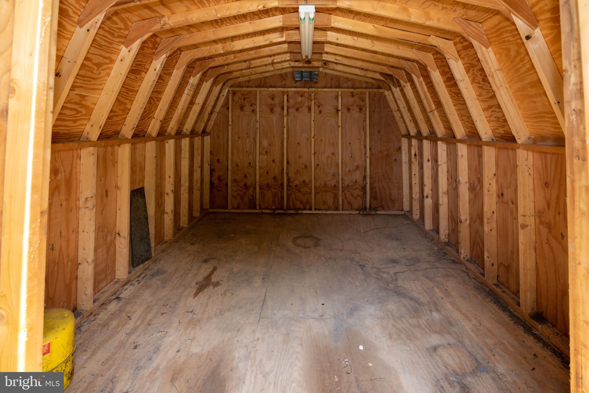 SUBURBIA - Residential