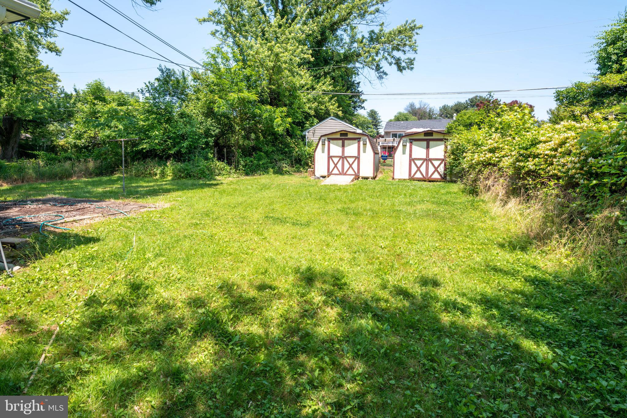 SUBURBIA - Residential