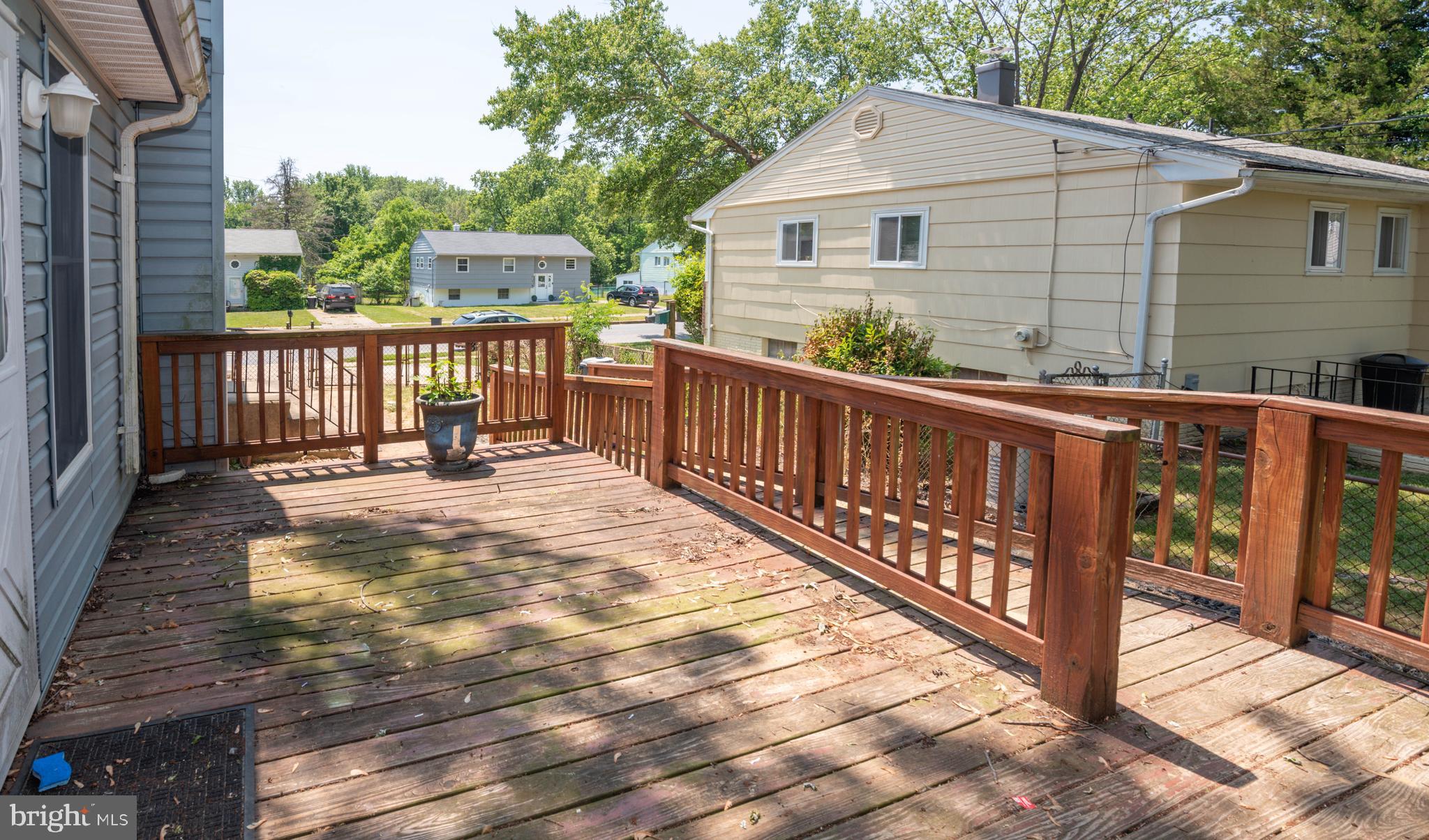 SUBURBIA - Residential