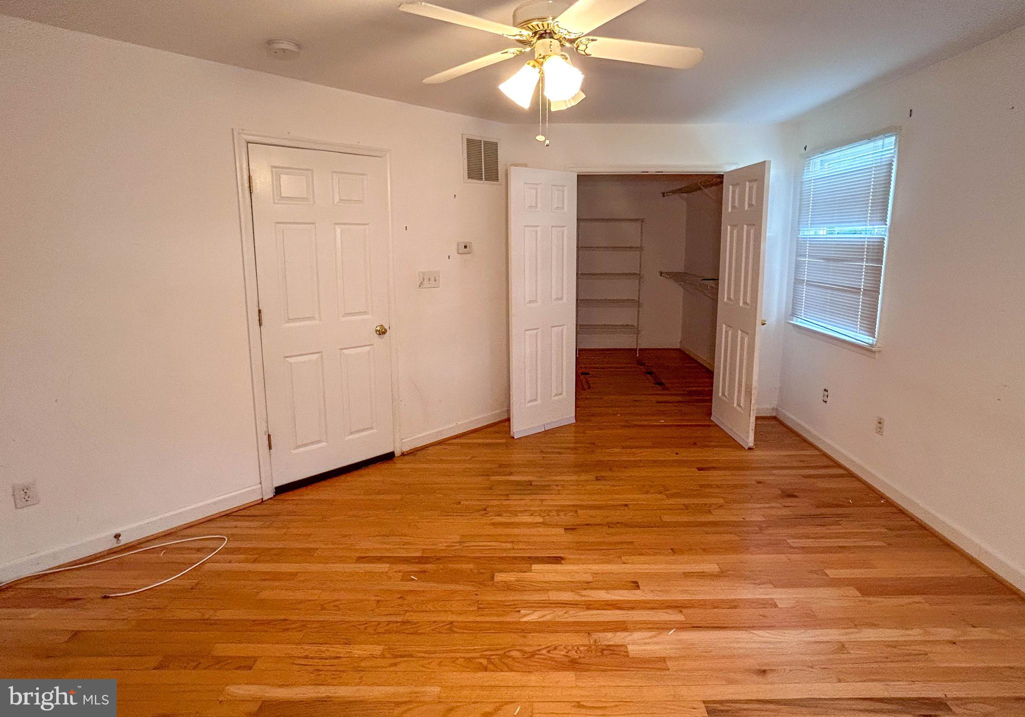 SUBURBIA - Residential