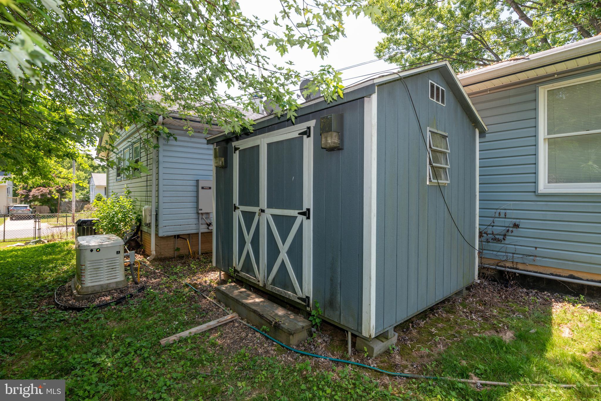 SUBURBIA - Residential