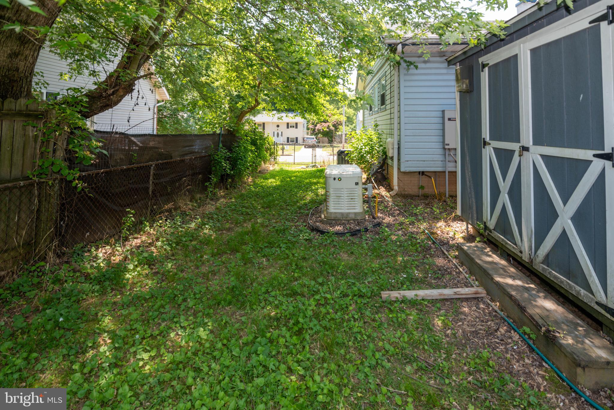 SUBURBIA - Residential