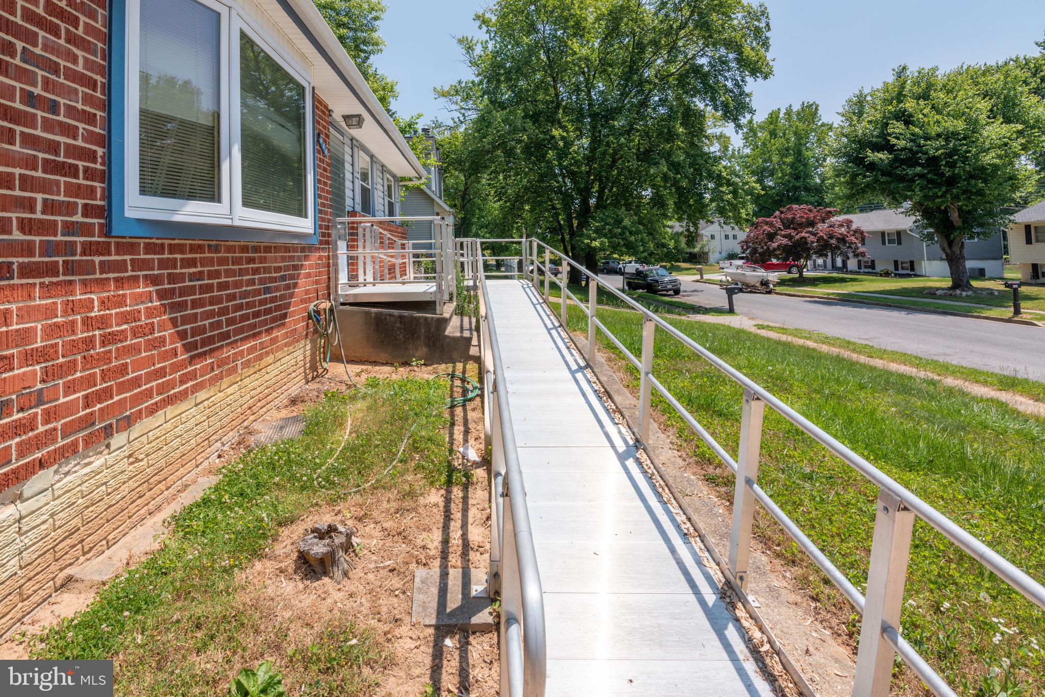 SUBURBIA - Residential