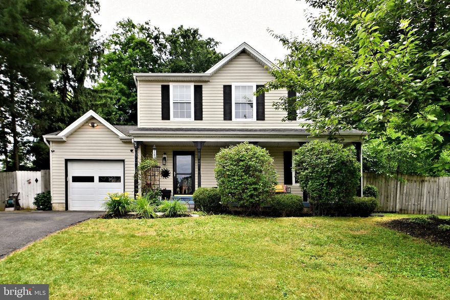 Welcome to this charming 3-bedroom, 2.5-bathroom home nestled in Chalfont Borough. 
As you step inside, you are greeted by an inviting living area that flows seamlessly into the dining space, perfect for entertaining guests or enjoying family meals. Find a den/sunroom in the back offering a pool table, ample sunlight, and a sliding door leading to the backyard. Heading upstairs, the primary bedroom has its own bathroom for added privacy and convenience. You will find two additional generously sized bedrooms and a full bathroom. A convenient half-bath is located on the main floor. The fully finished basement provides additional living space, ideal for a home office, gym, or playroom. You'll appreciate the attached one-car garage, offering both parking and additional storage solutions. Step outside to your own personal oasis. The back patio is perfect for relaxing or hosting summer barbecues, while the sparkling pool invites you to cool off on hot days. This home is close to local schools, parks (including the beautiful Peace Valley Park), shopping and dining options, the train station and Post Office.  Don’t miss the opportunity to make this wonderful house your new home!

-HVAC: 1 year old, cleaned 6 months ago
-Roof: 12 years old
-Dishwasher: 4 years old, stainless inside
-Garbage disposal: 1 year old
-Sump pump: 1 year old
-Pool filter cleaned yearly
-Sliding doors: Anderson with locks installed
-Light Switches: Many use smart switches with Alexa phone & voice access
-Nest Thermostat: Smart, phone access
-Rec Room: Seperate electrical box
-Front door lock is code or Alexa app accessible