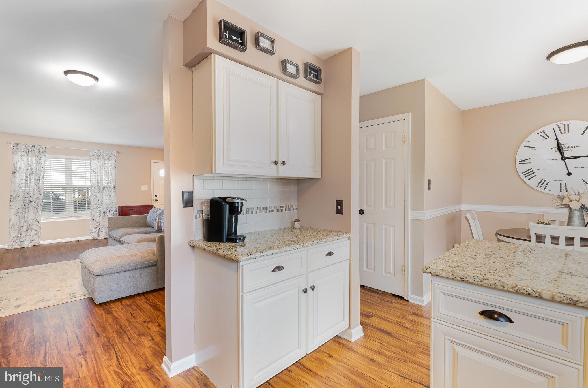 BUTTONWOODS - Residential