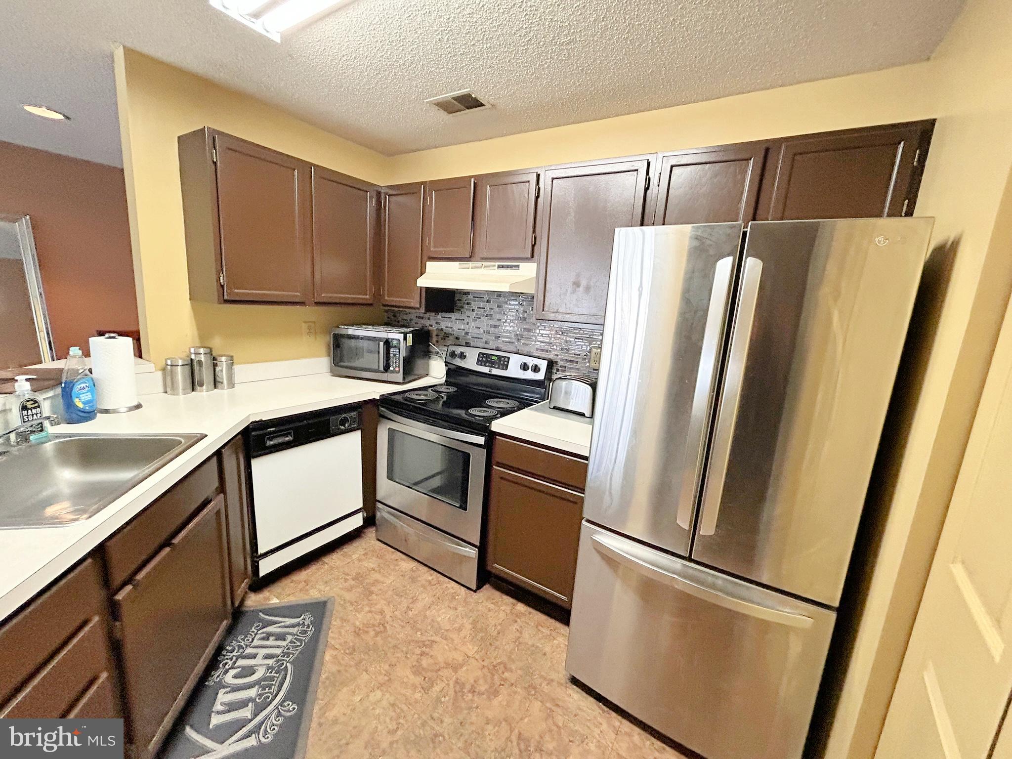 ASHLAR HILL - Residential