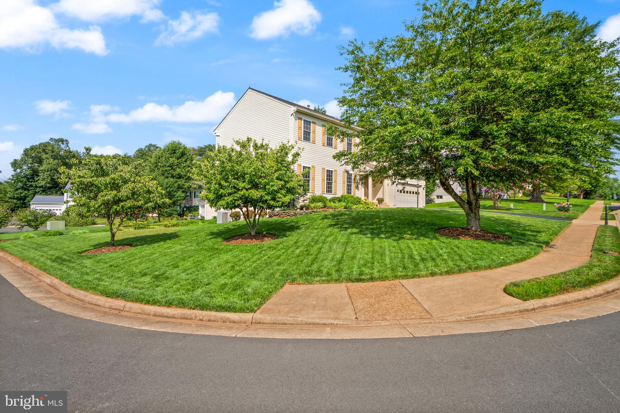 10324 WINGED ELM CIRCLE