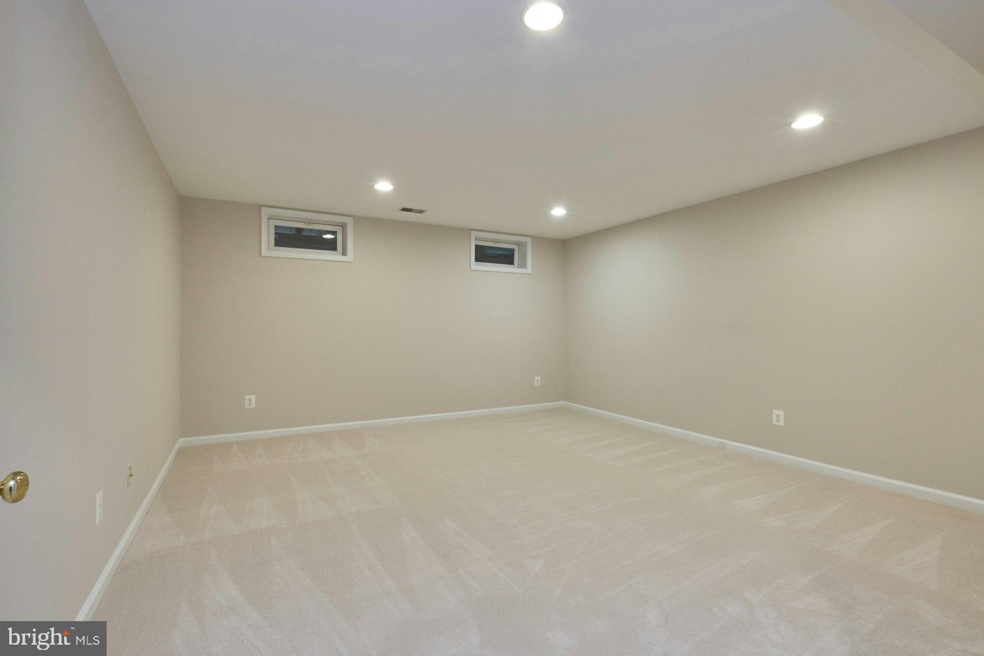 EAST HILL - Residential