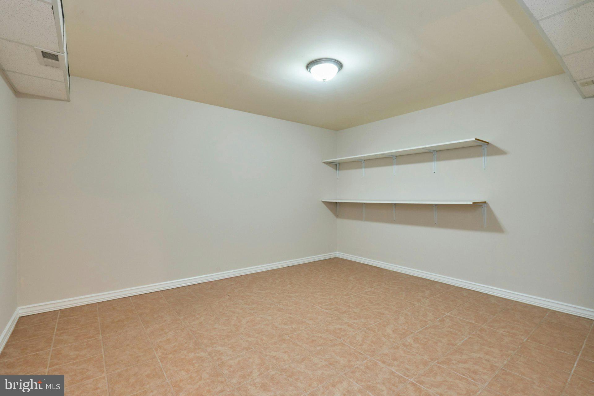 EAST HILL - Residential