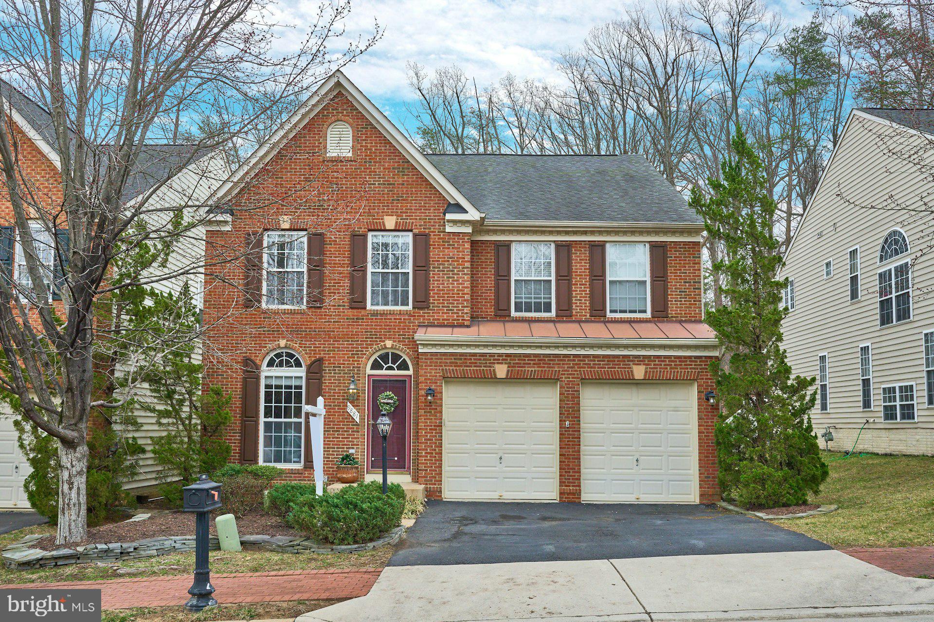 EAST HILL - Residential