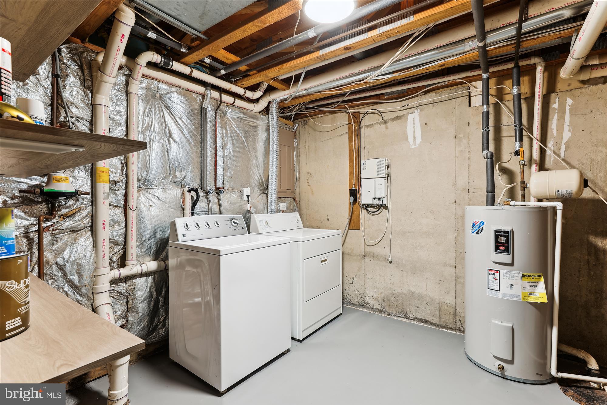 LONG REACH - Residential Lease