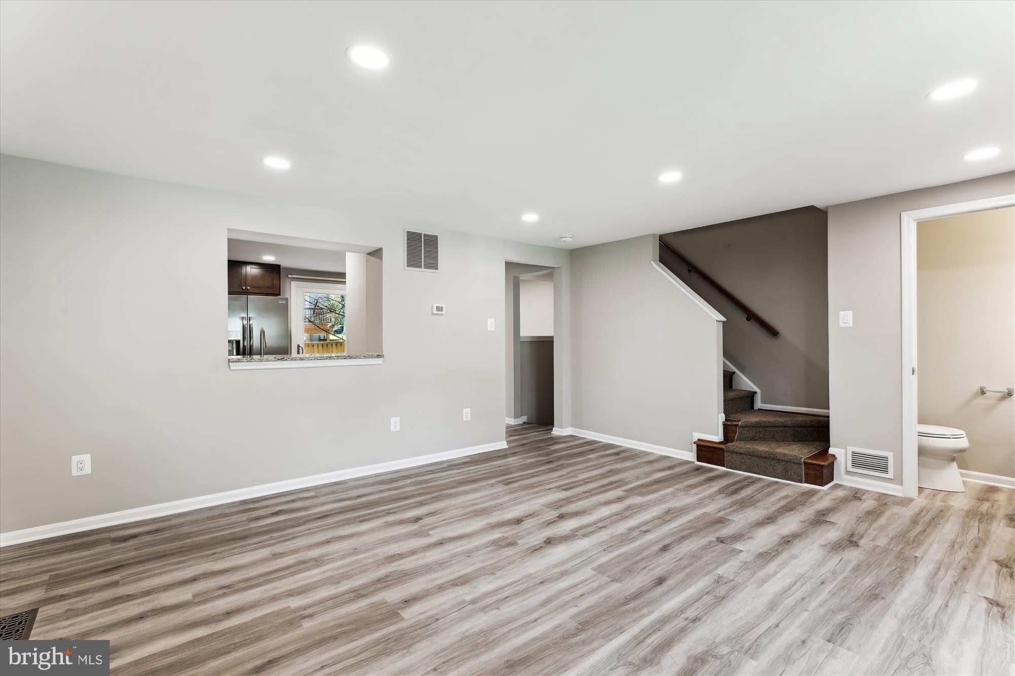 LONG REACH - Residential Lease