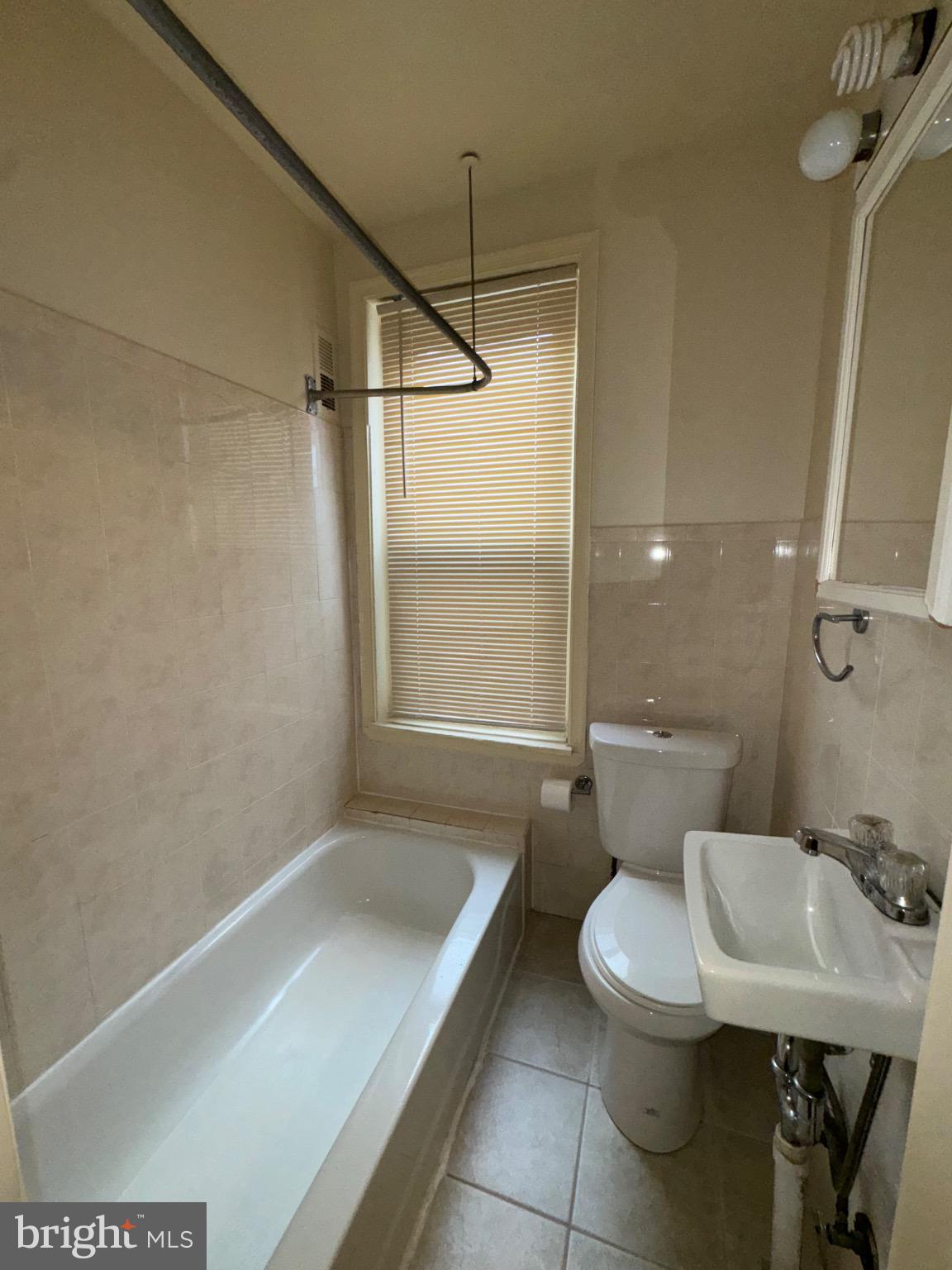 PHILADELPHIA (SOUTH) - Residential Lease