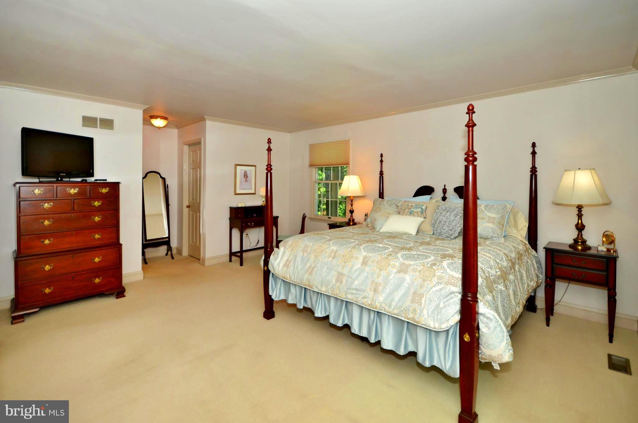 WORTHINGTON HILLSIDE II - Residential