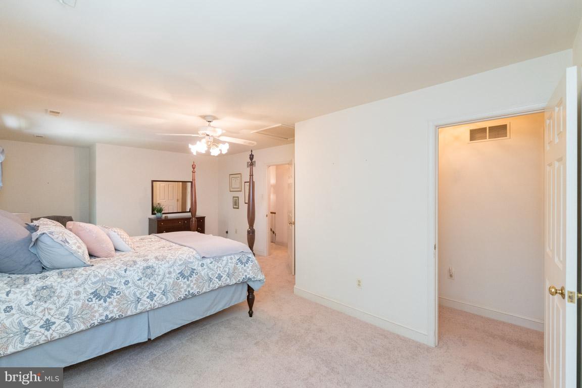 WORTHINGTON HILLSIDE II - Residential