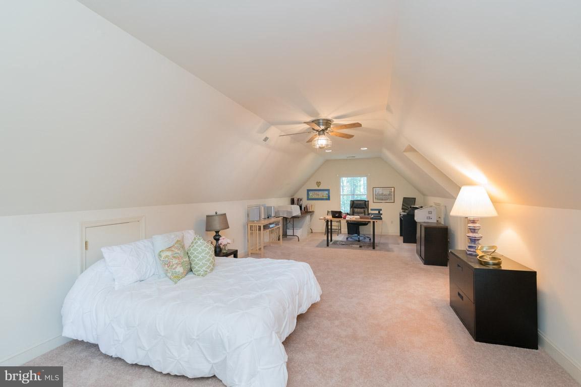 WORTHINGTON HILLSIDE II - Residential